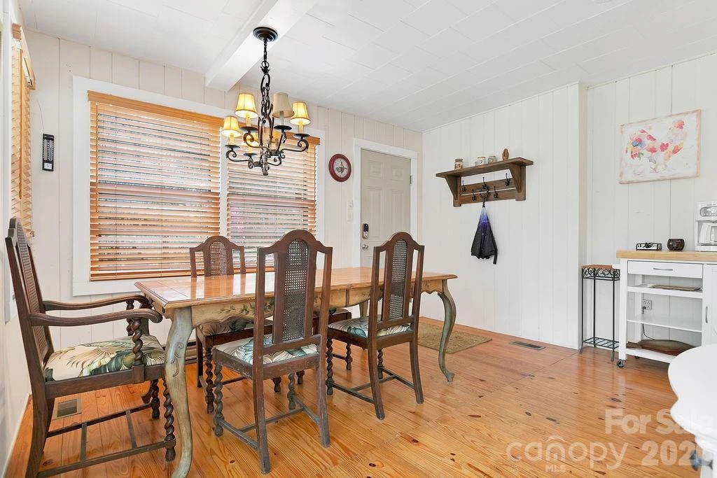 218 Hickory Lane - Photo 8