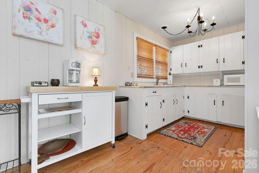 218 Hickory Lane - Photo 9