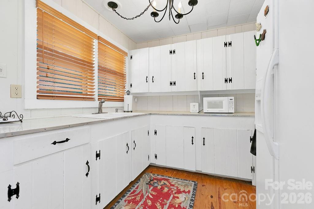 218 Hickory Lane - Photo 10