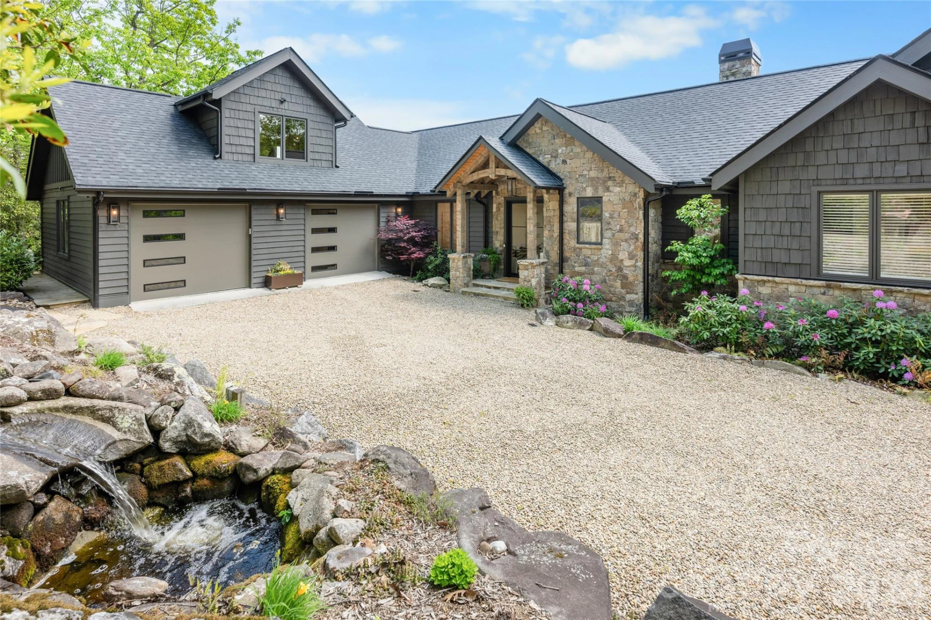 96 Moltz Court - Photo 2