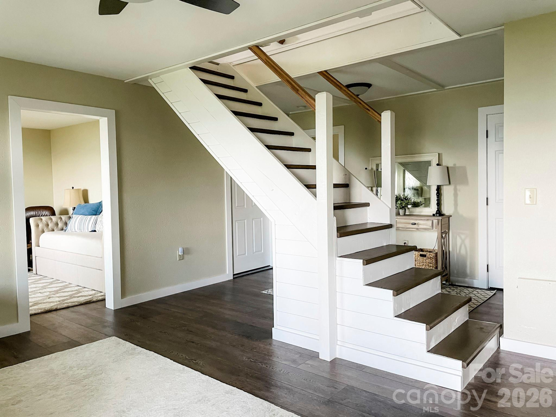 536 Lands End Lane - Photo 33