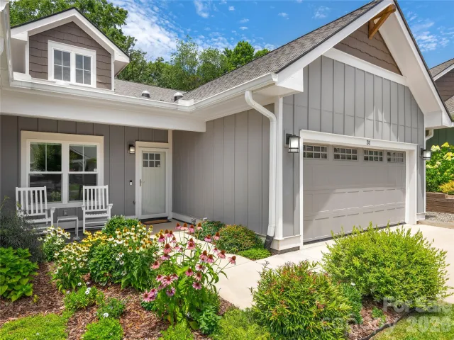 31 Cozy Cottage Way
