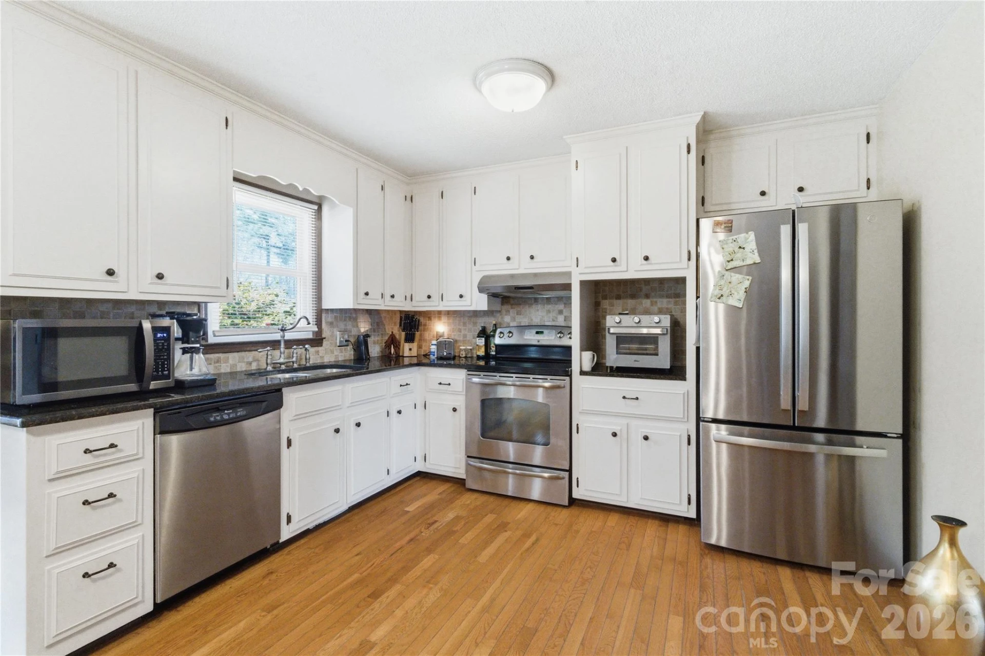 854 Idlewild Drive - Photo 5