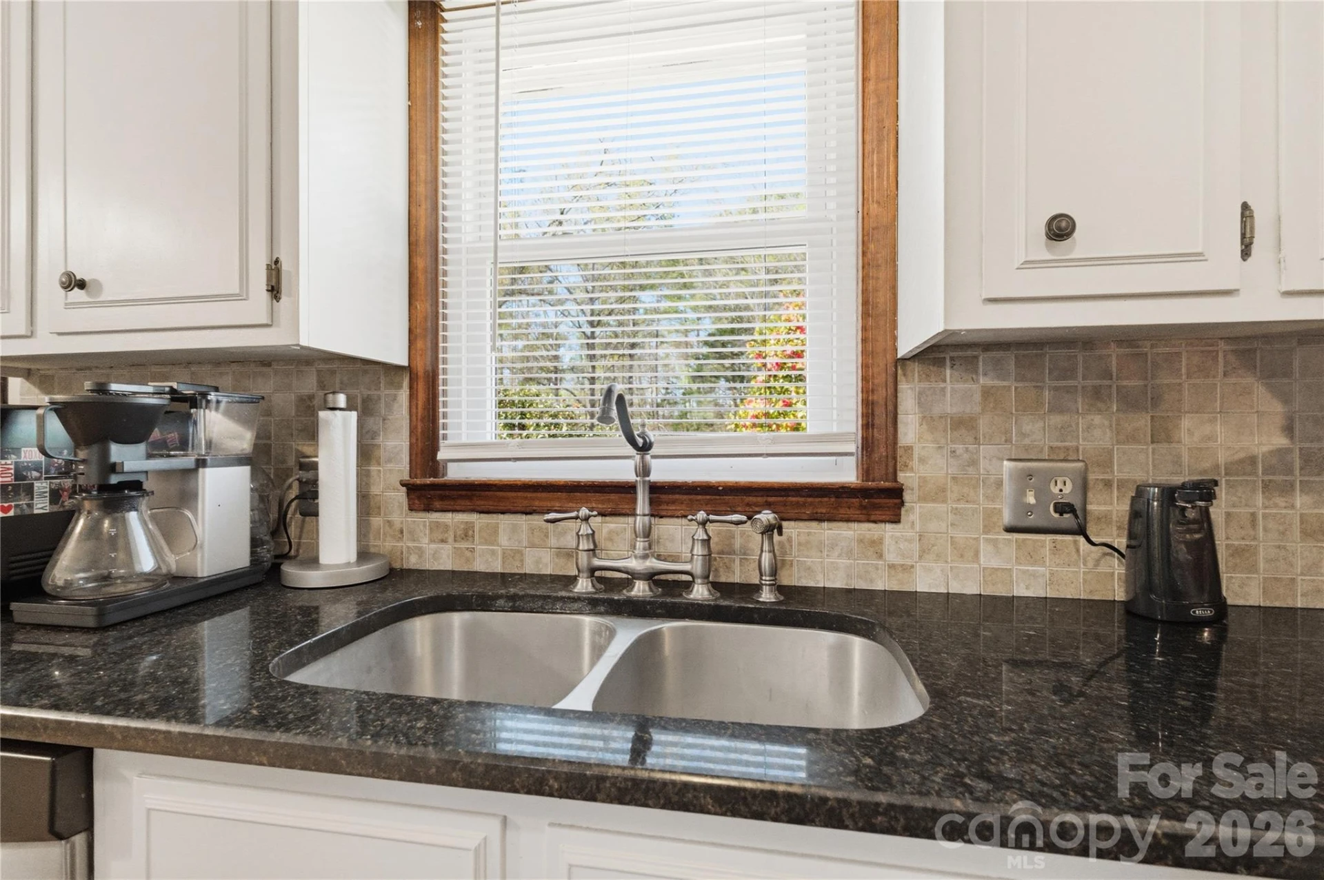 854 Idlewild Drive - Photo 6
