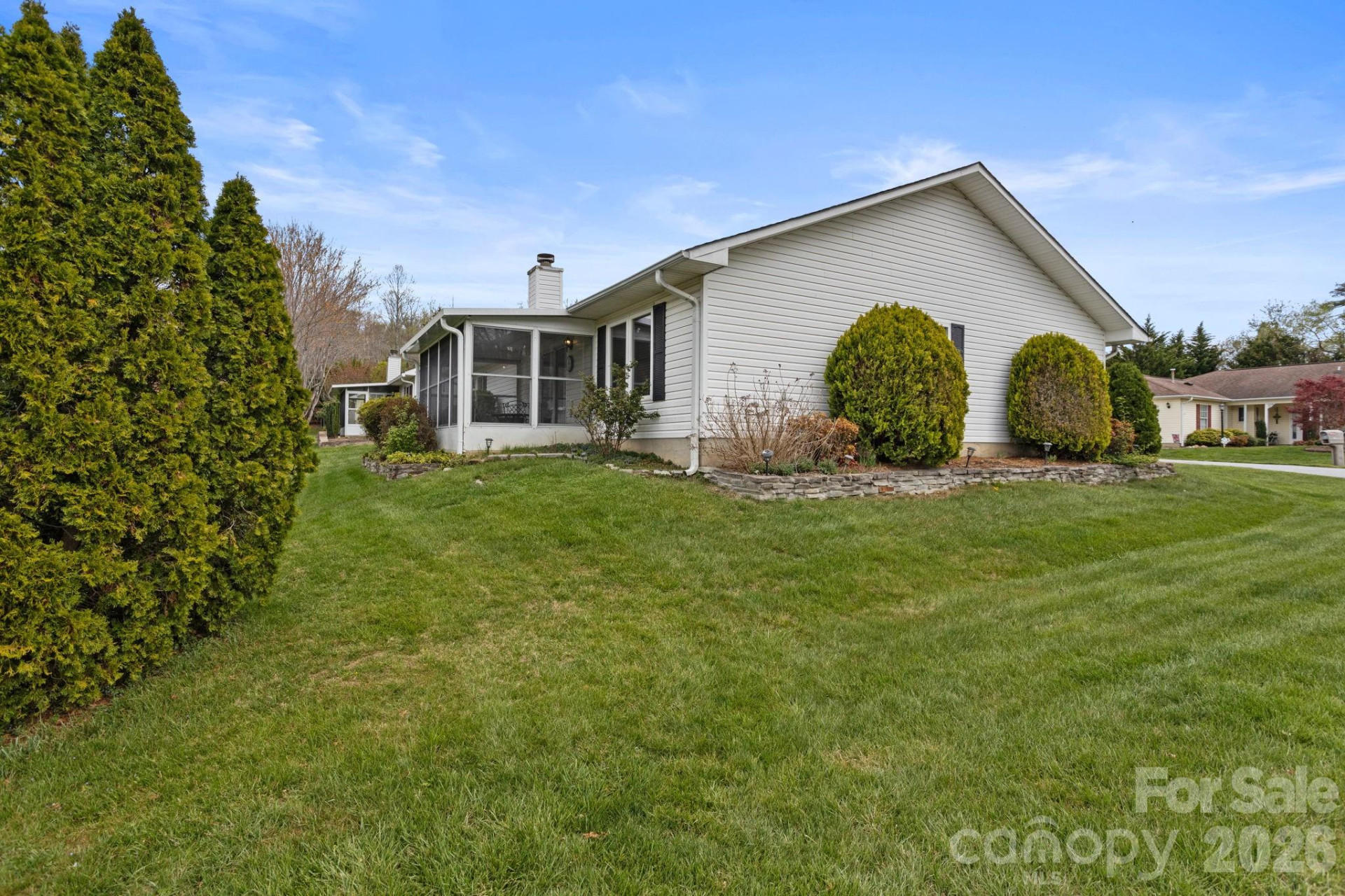 551 Woodfield Lane - Photo 15