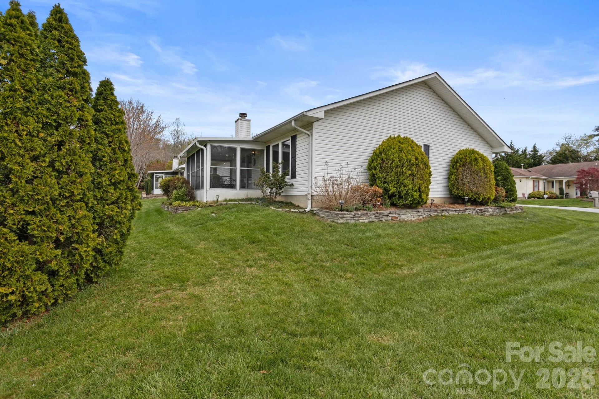 551 Woodfield Lane - Photo 15