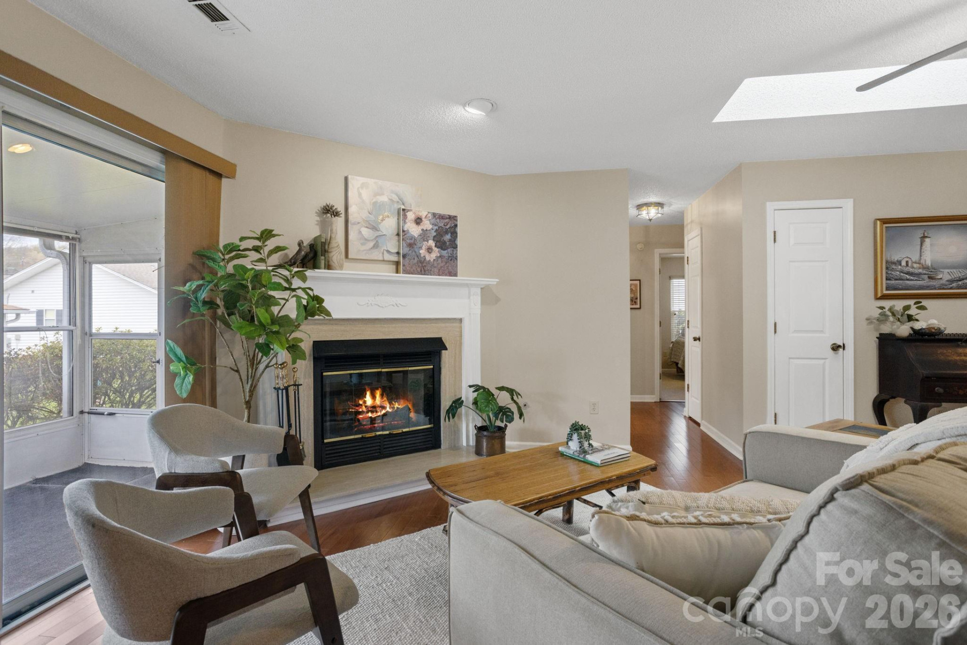 551 Woodfield Lane - Photo 5