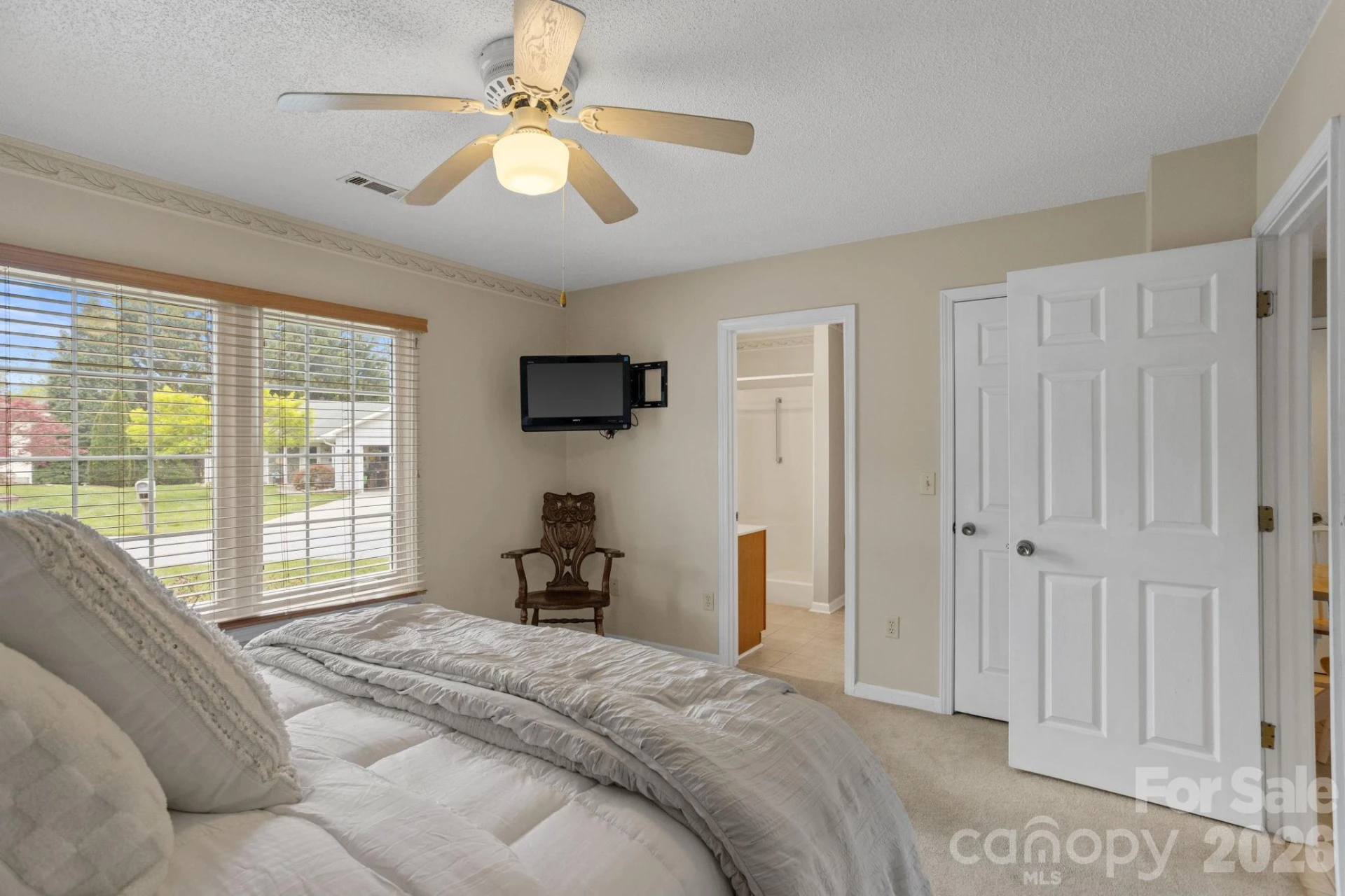 551 Woodfield Lane - Photo 9