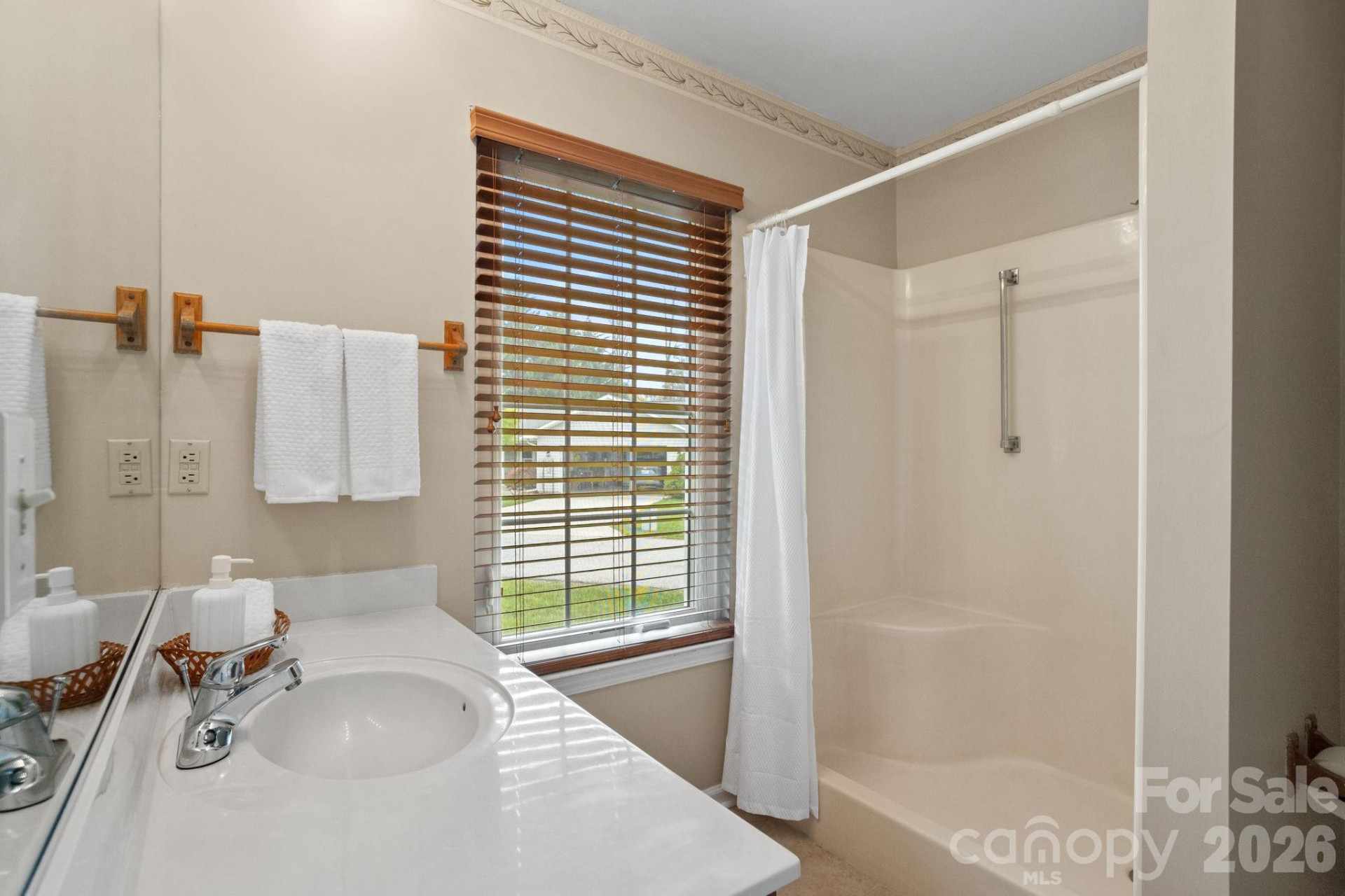 551 Woodfield Lane - Photo 10