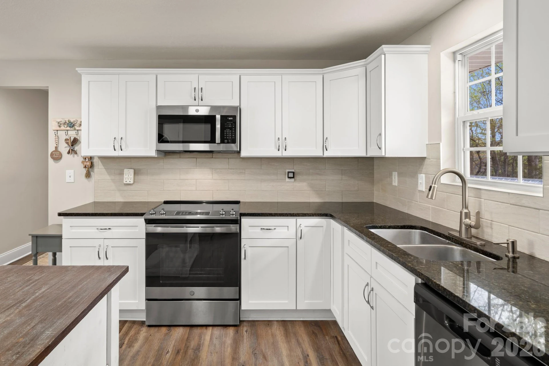 154 Shadowgate Drive - Photo 11
