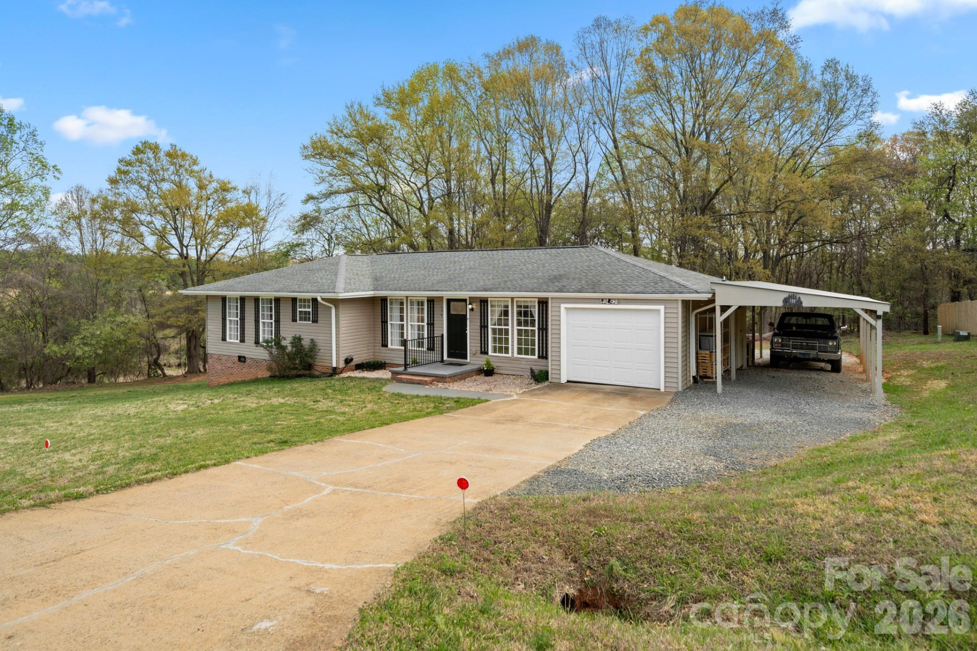 154 Shadowgate Drive - Photo 3
