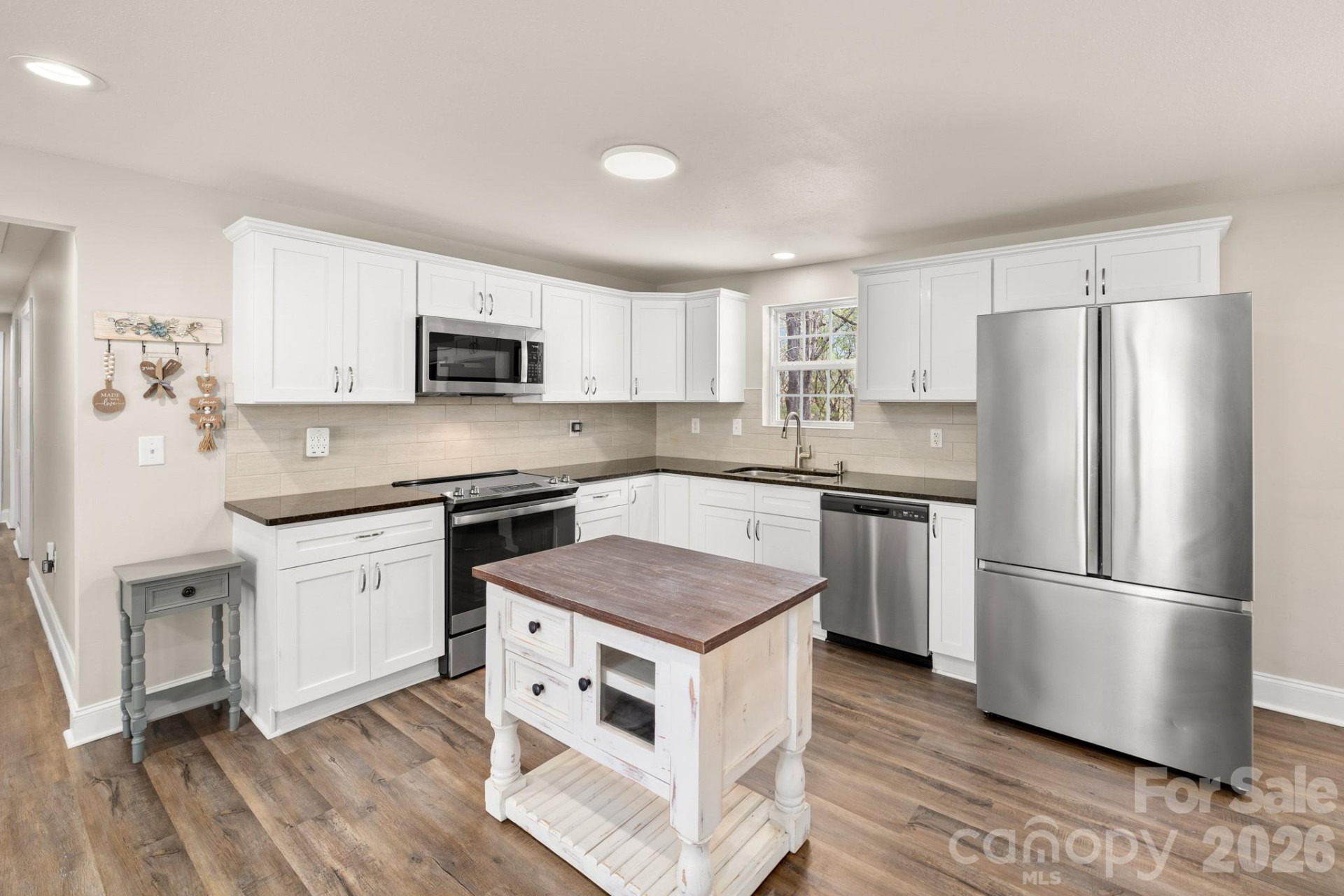 154 Shadowgate Drive - Photo 8