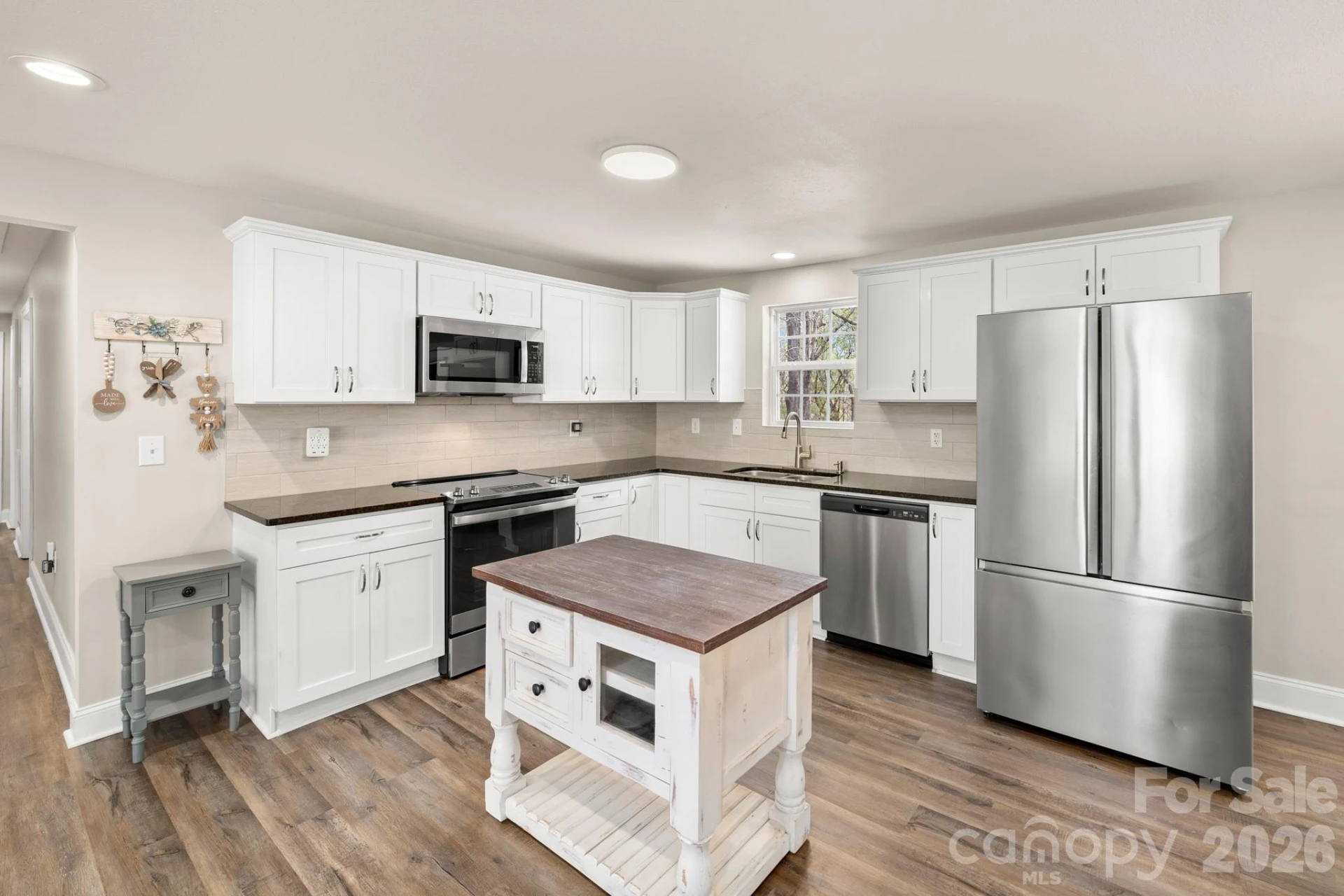 154 Shadowgate Drive - Photo 8