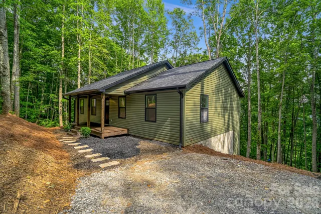 1282 Old Country Road, Waynesville, NC, 28786
