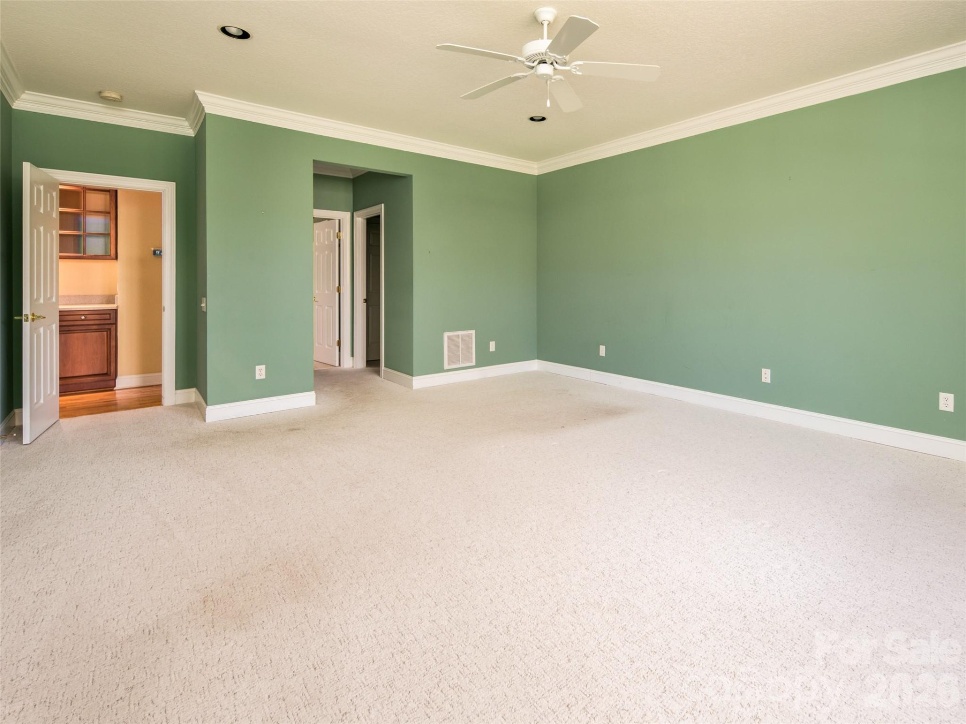 124 Towne Place Drive - Photo 13