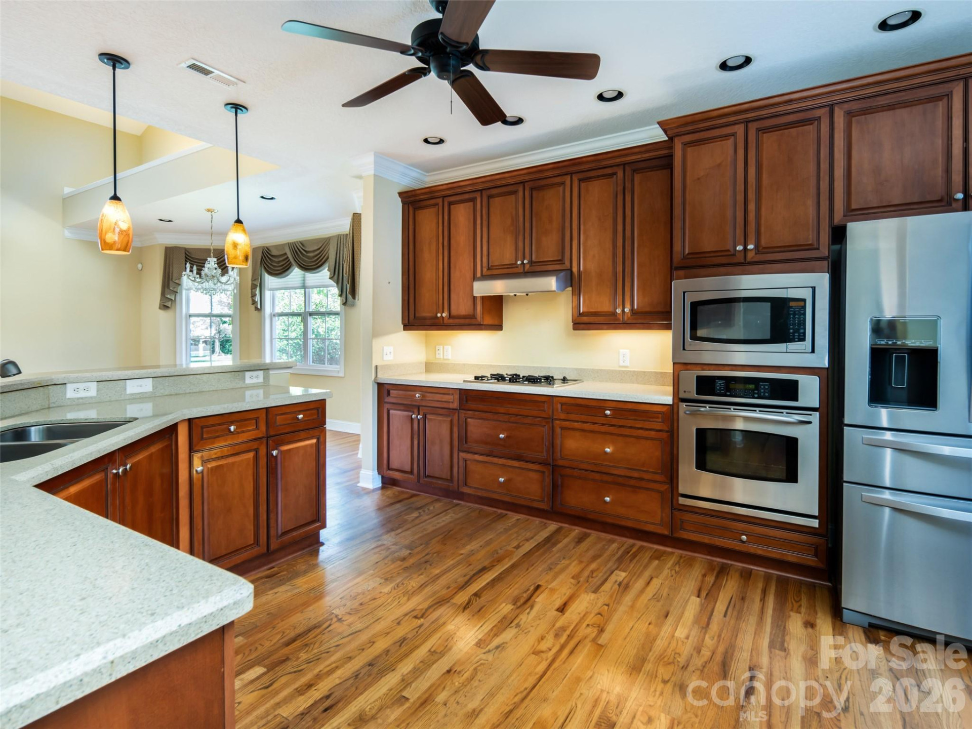 124 Towne Place Drive - Photo 5