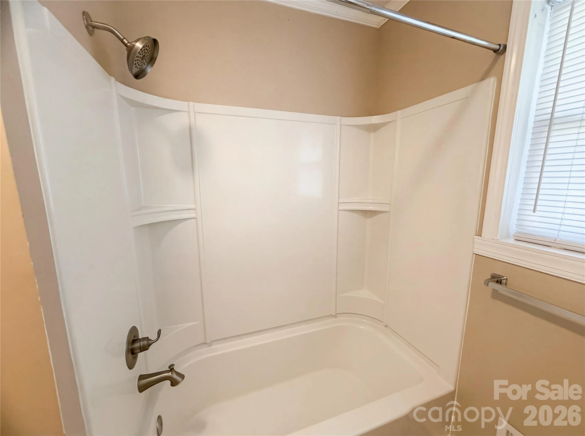 290 Salem Avenue - Photo 14