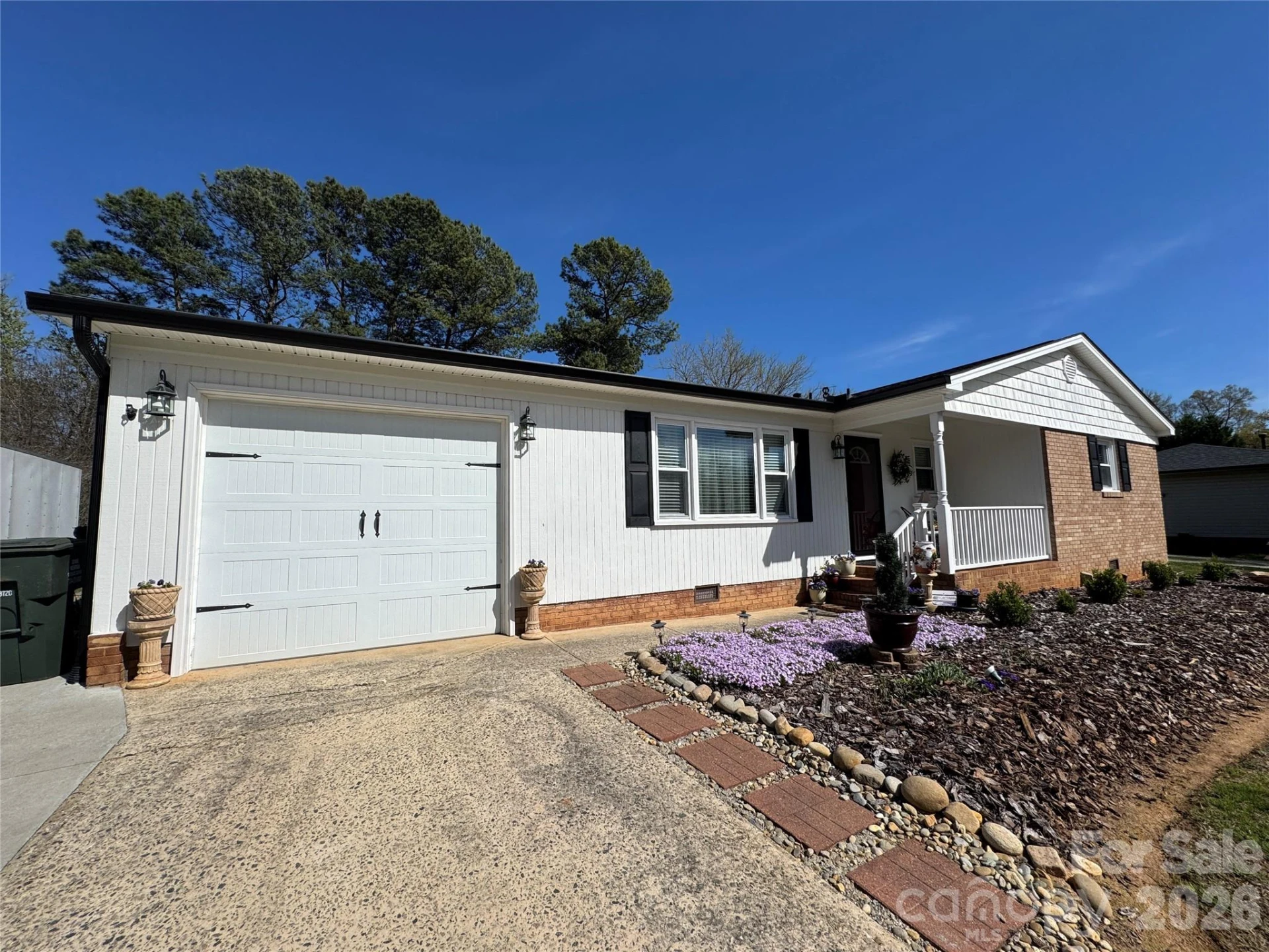 219 Catawba Drive - Photo 2