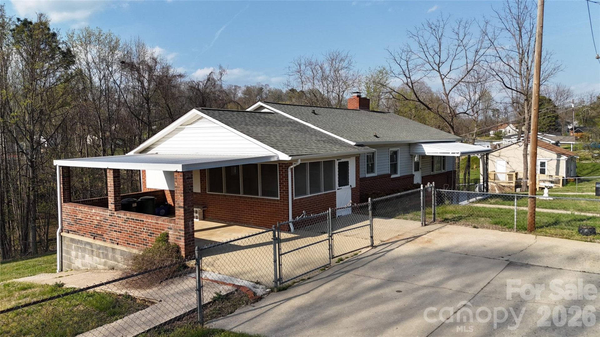 309 Morehead Drive - Photo 2