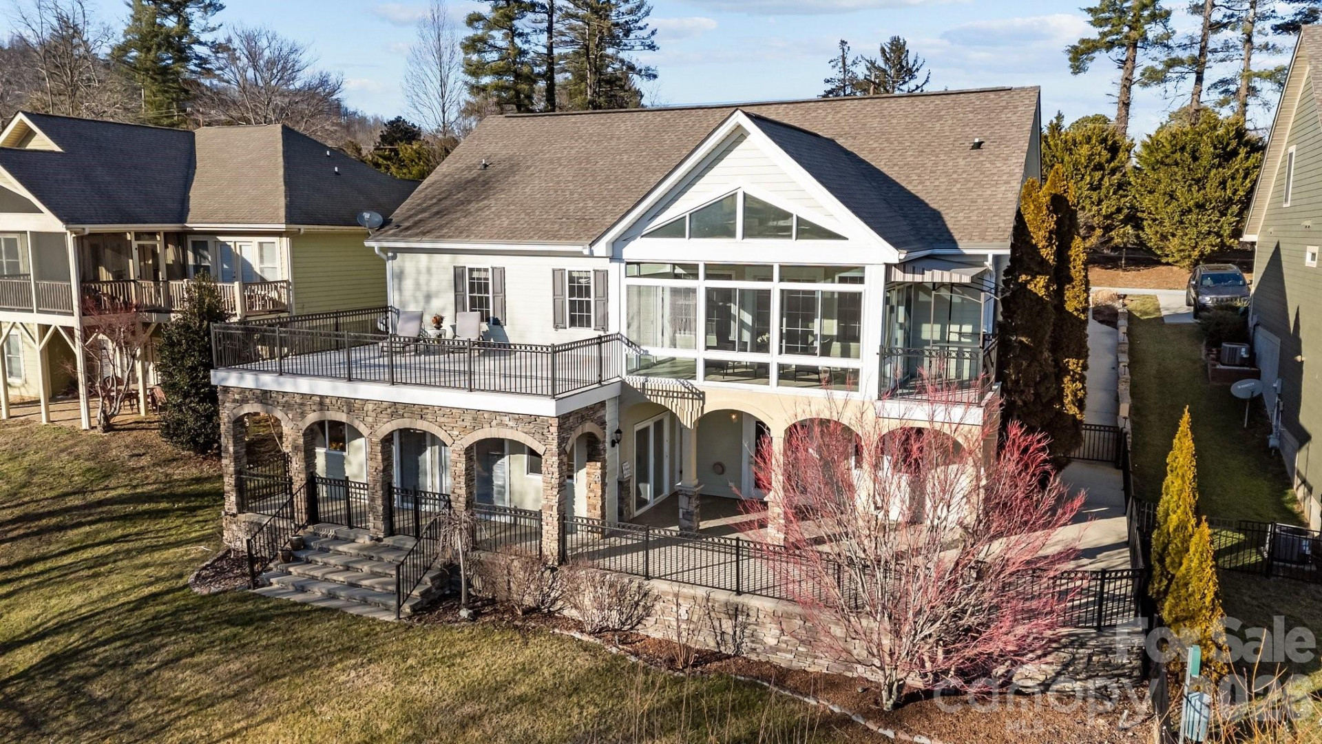 612 Vista Falls Road - Photo 2