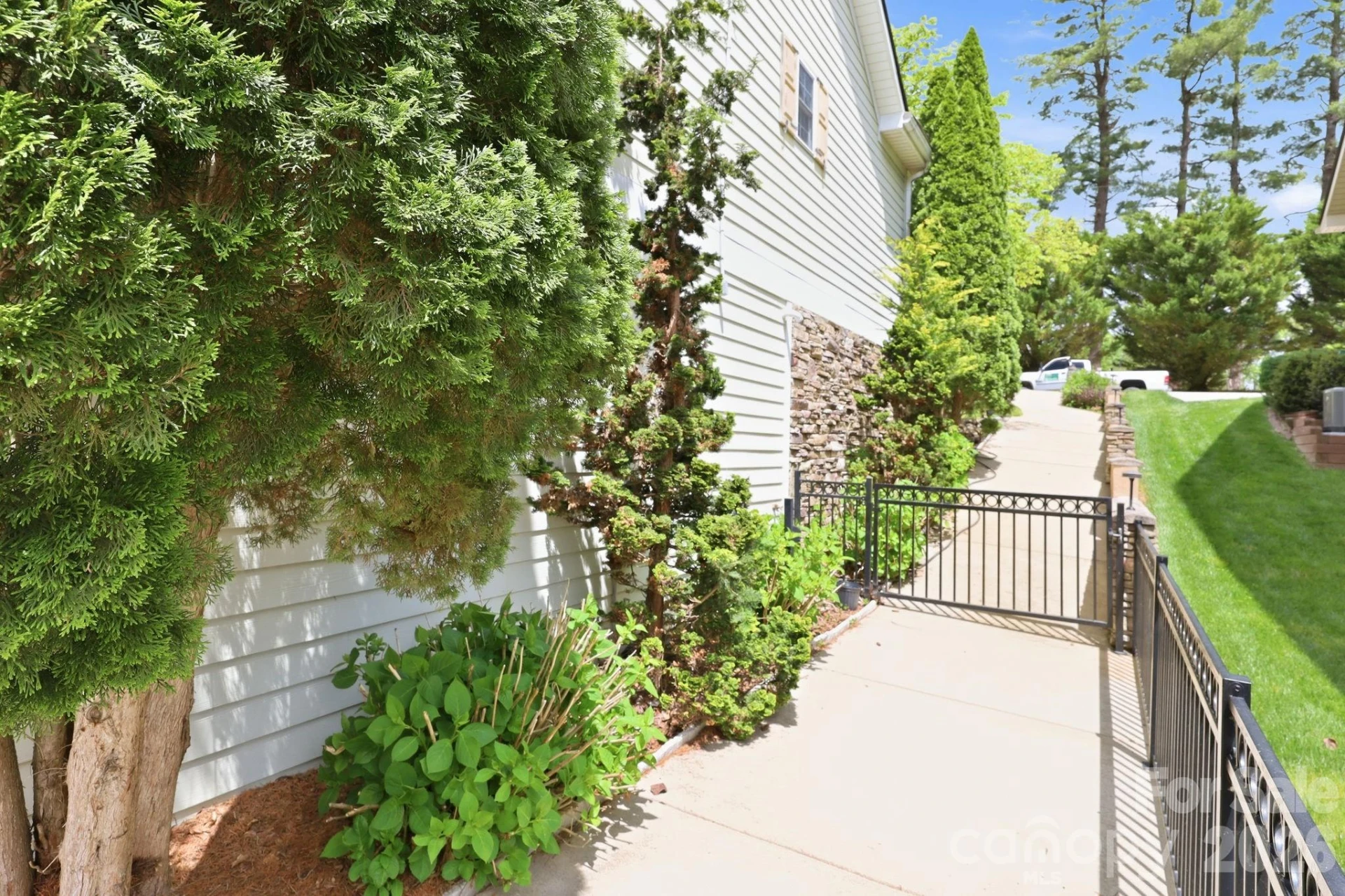 612 Vista Falls Road - Photo 40