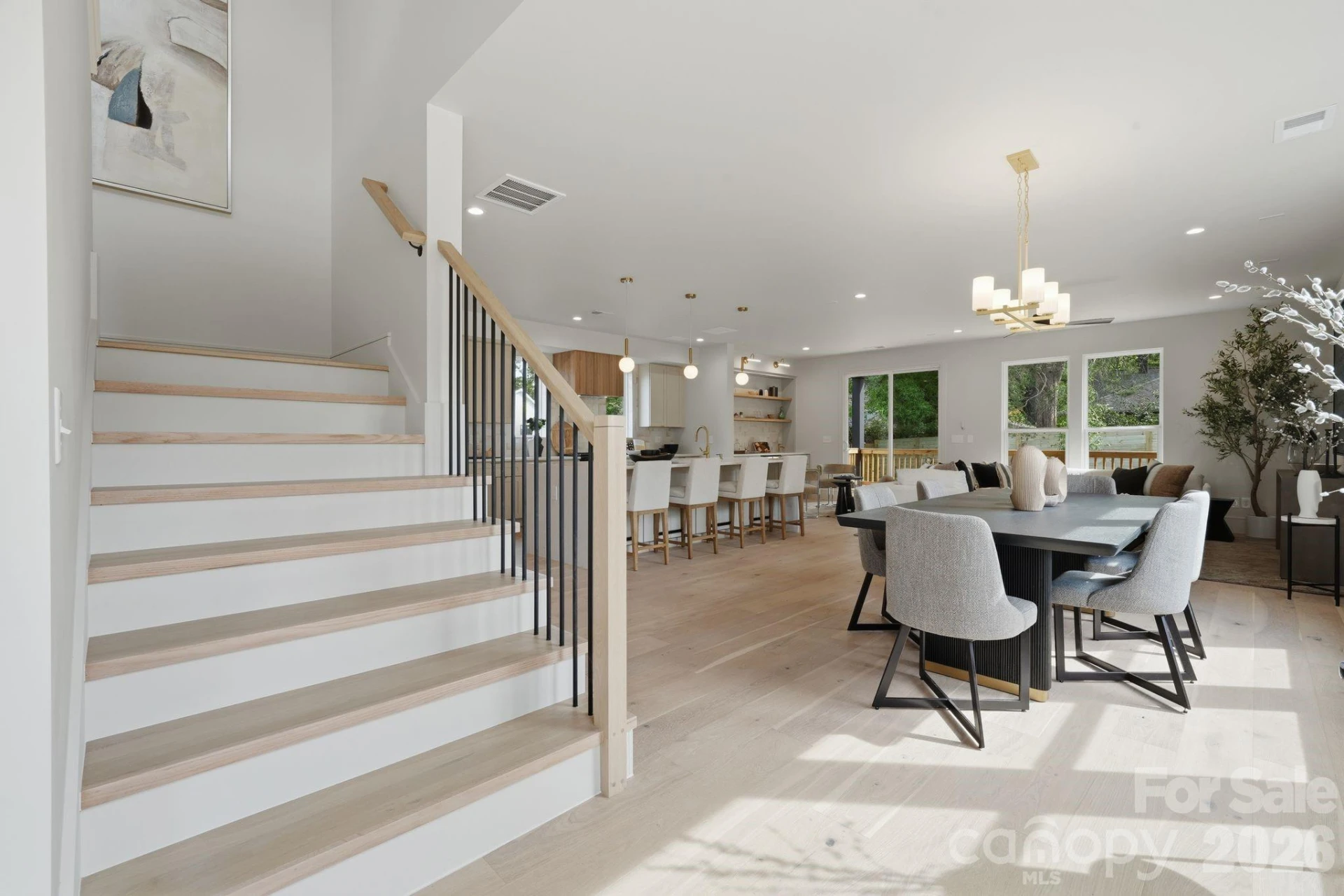 1404 Downs Avenue - Photo 4