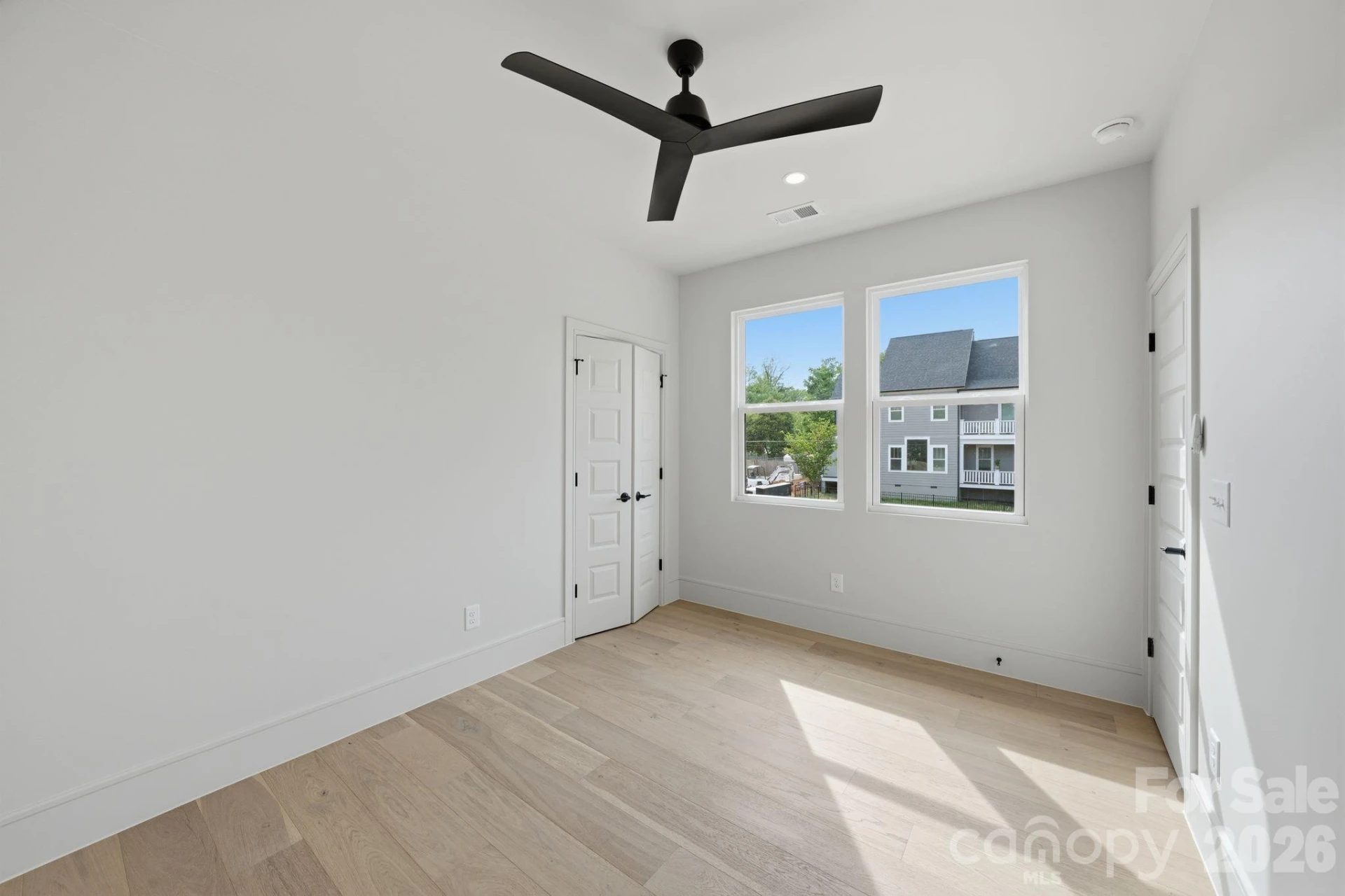 1404 Downs Avenue - Photo 37