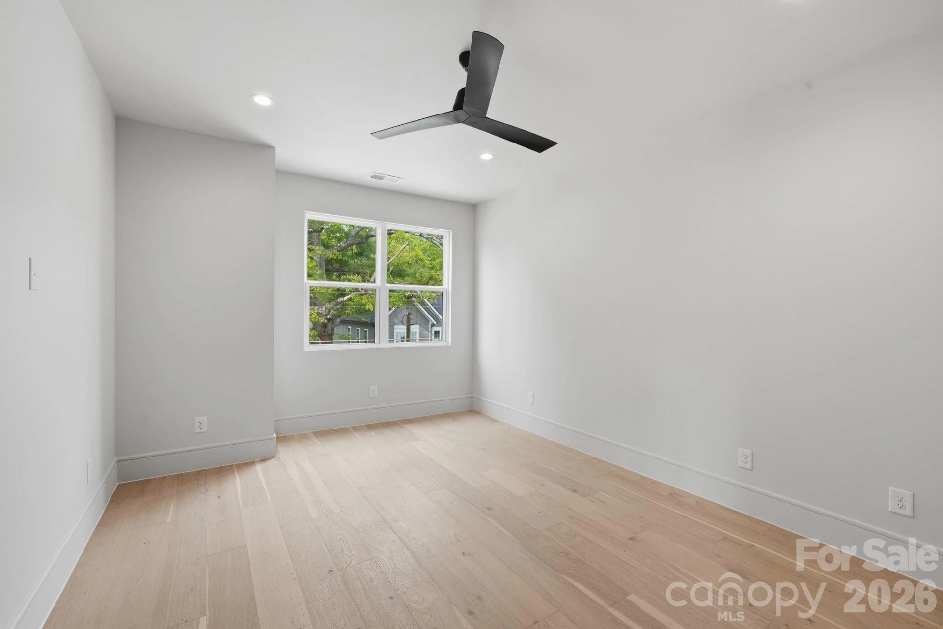 1404 Downs Avenue - Photo 39