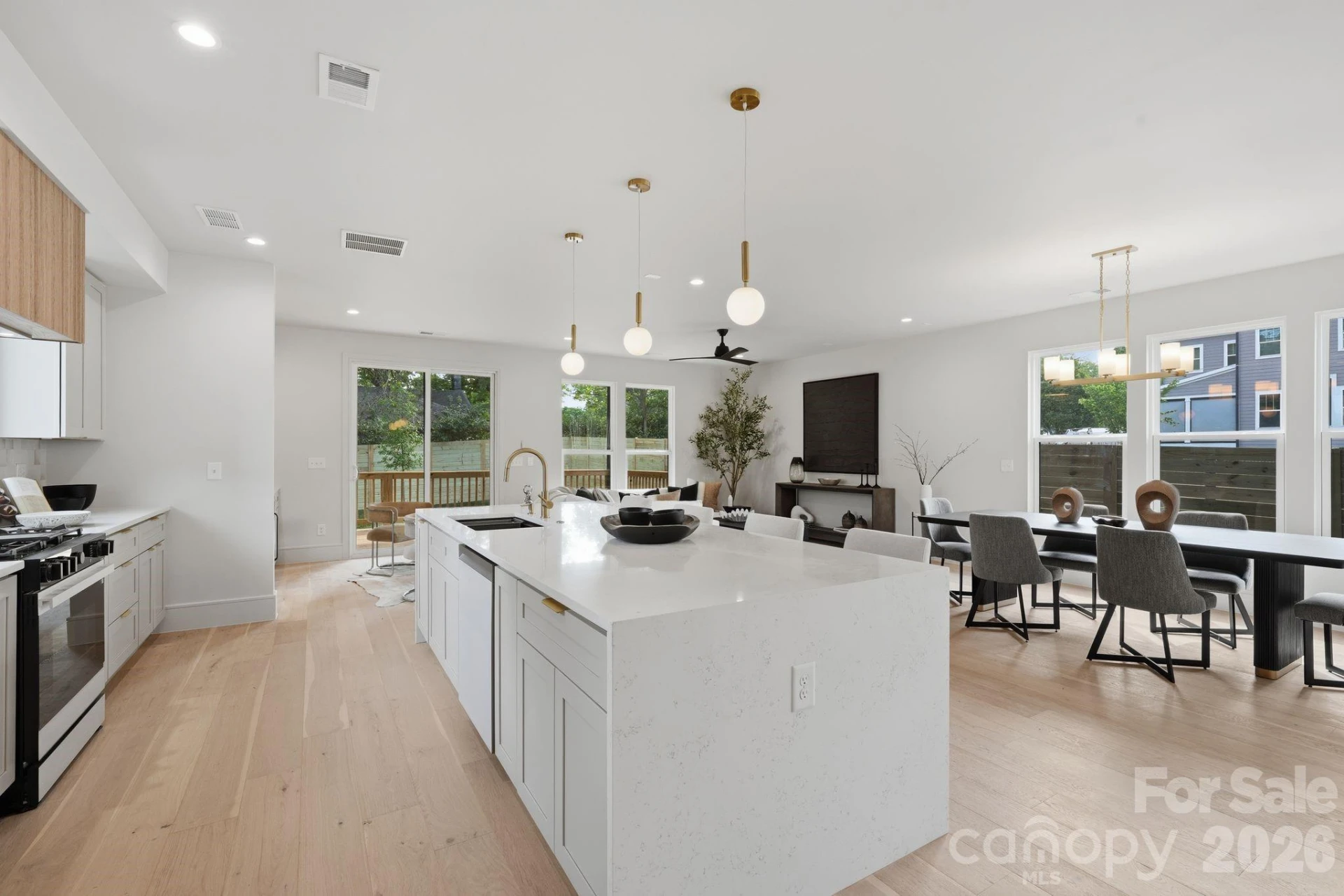 1404 Downs Avenue - Photo 9