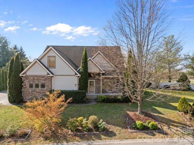 4 AMARETTO Drive, Candler, NC, 28715