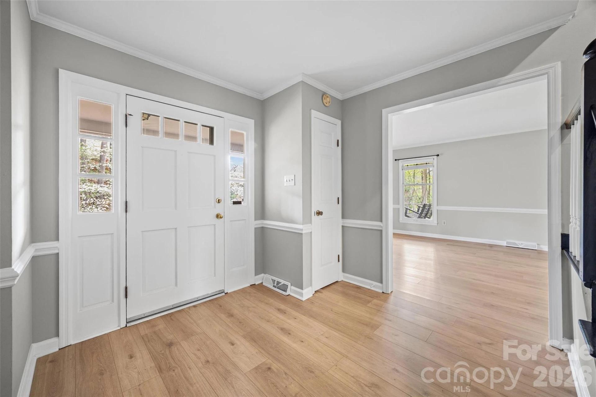 836 Meadowlark Drive - Photo 4