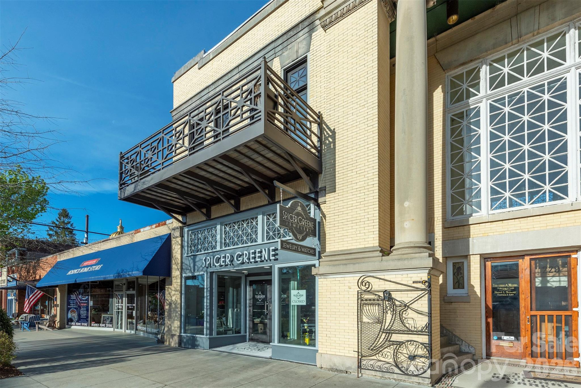 225 Main Street - Photo 3