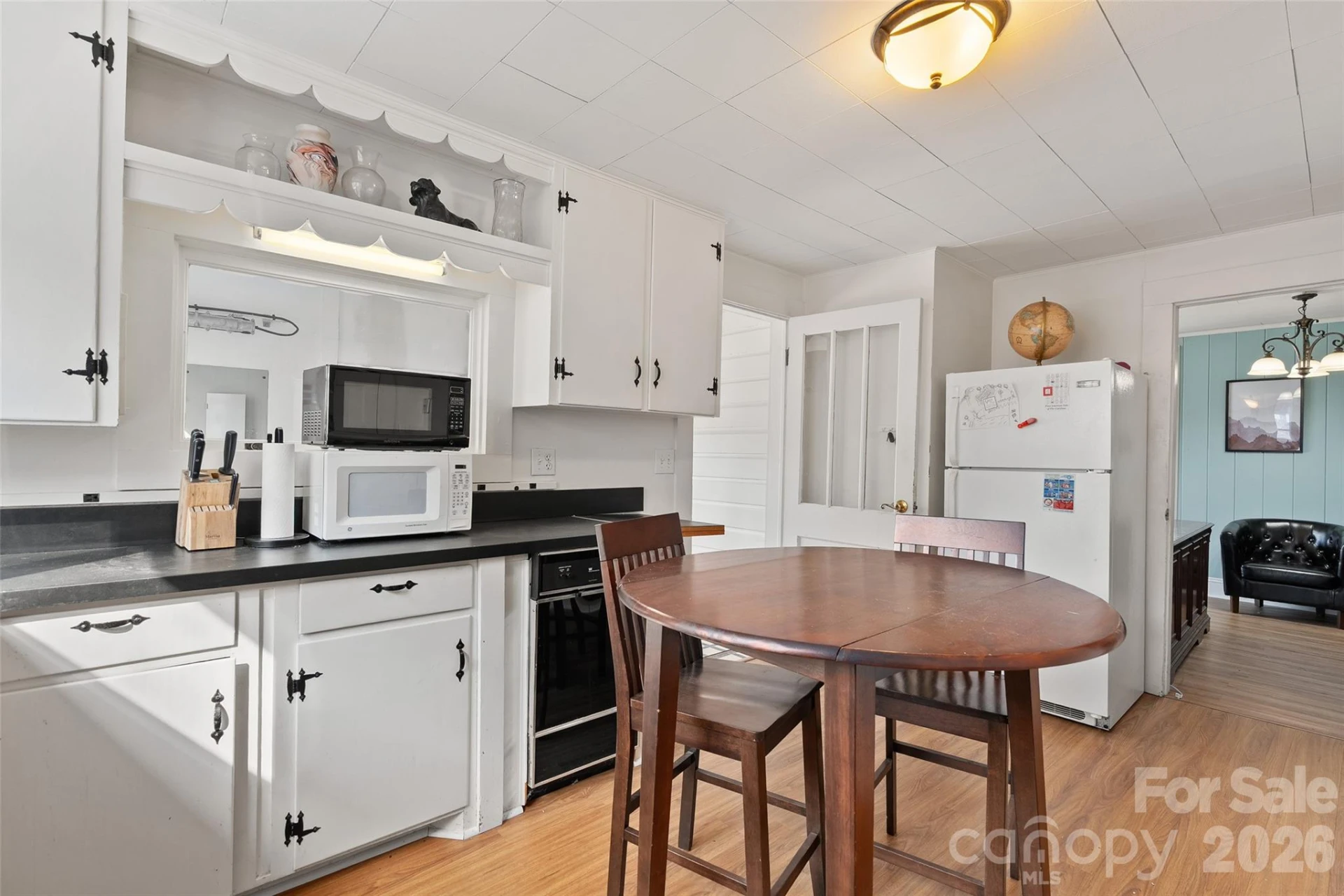 89 Walnut Street - Photo 15