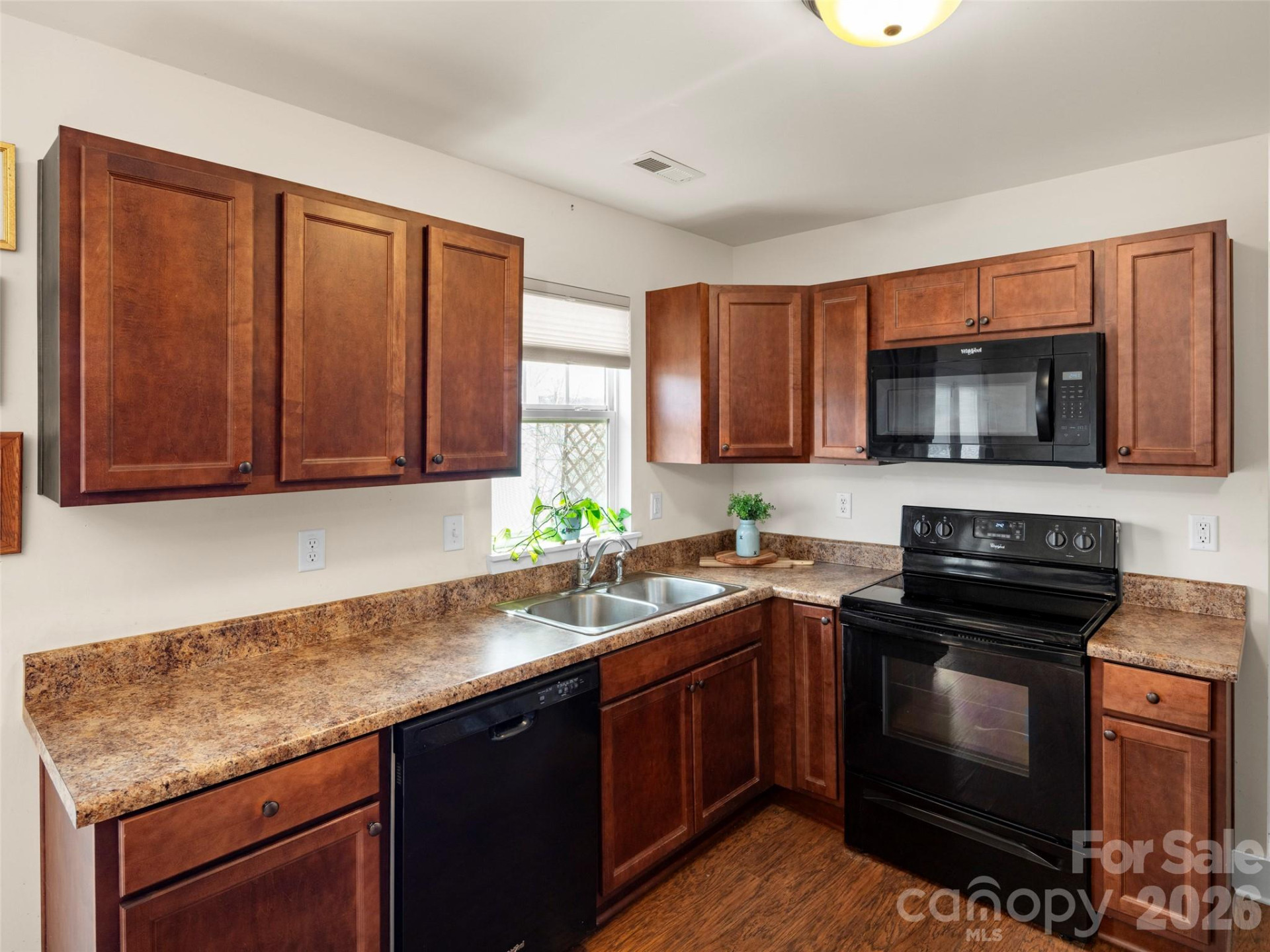 101 Monmouth Way - Photo 7