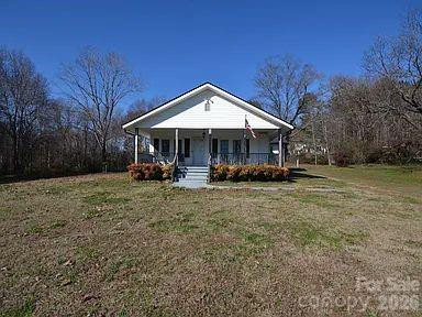 213 Sandy Plains Road