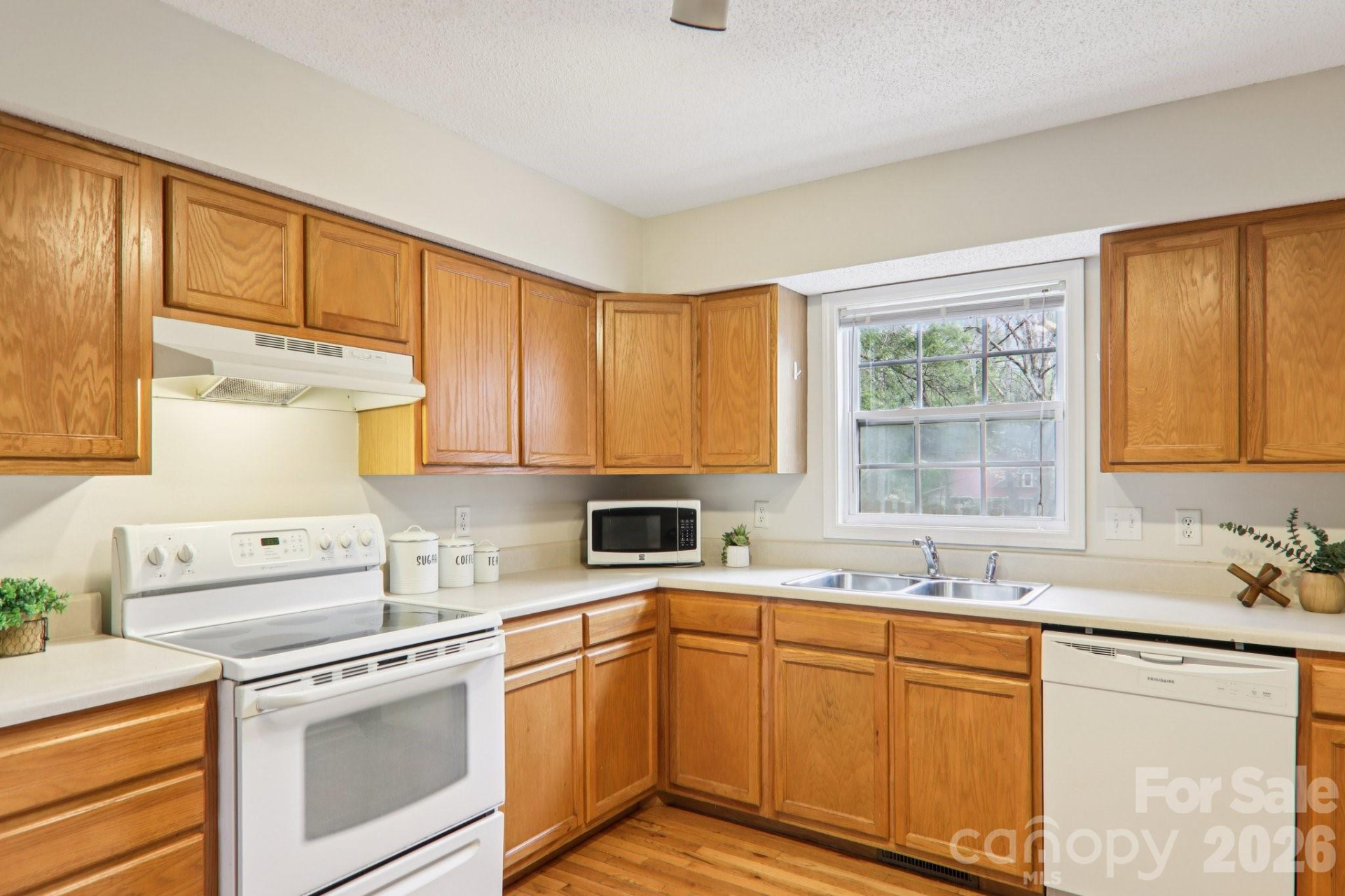 17 Castle Street - Photo 14