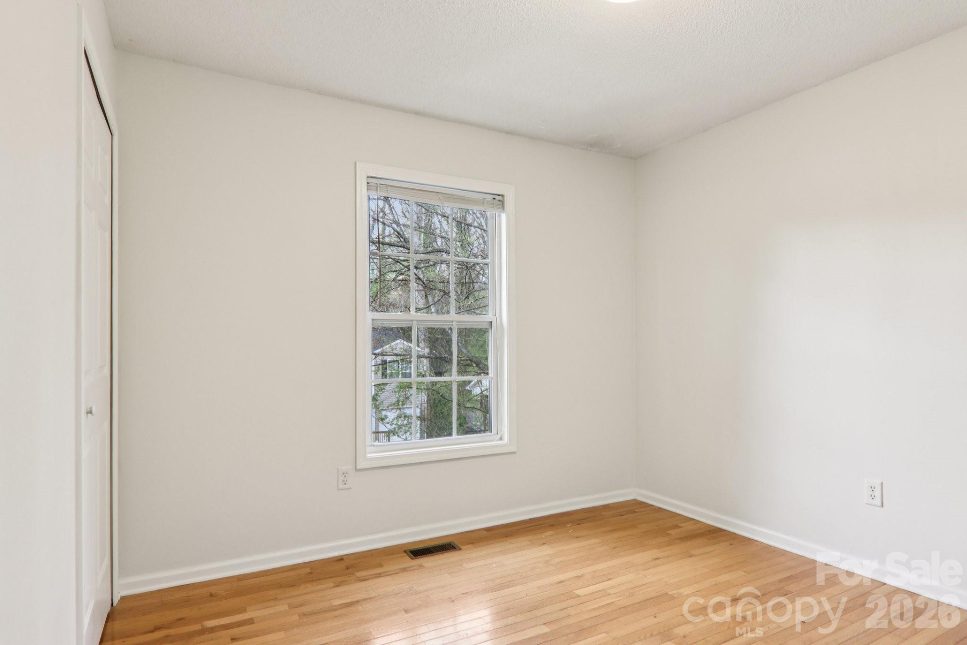 17 Castle Street - Photo 25