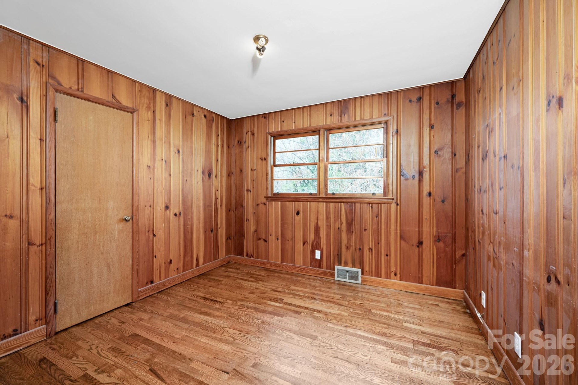 8 Pershing Road - Photo 15