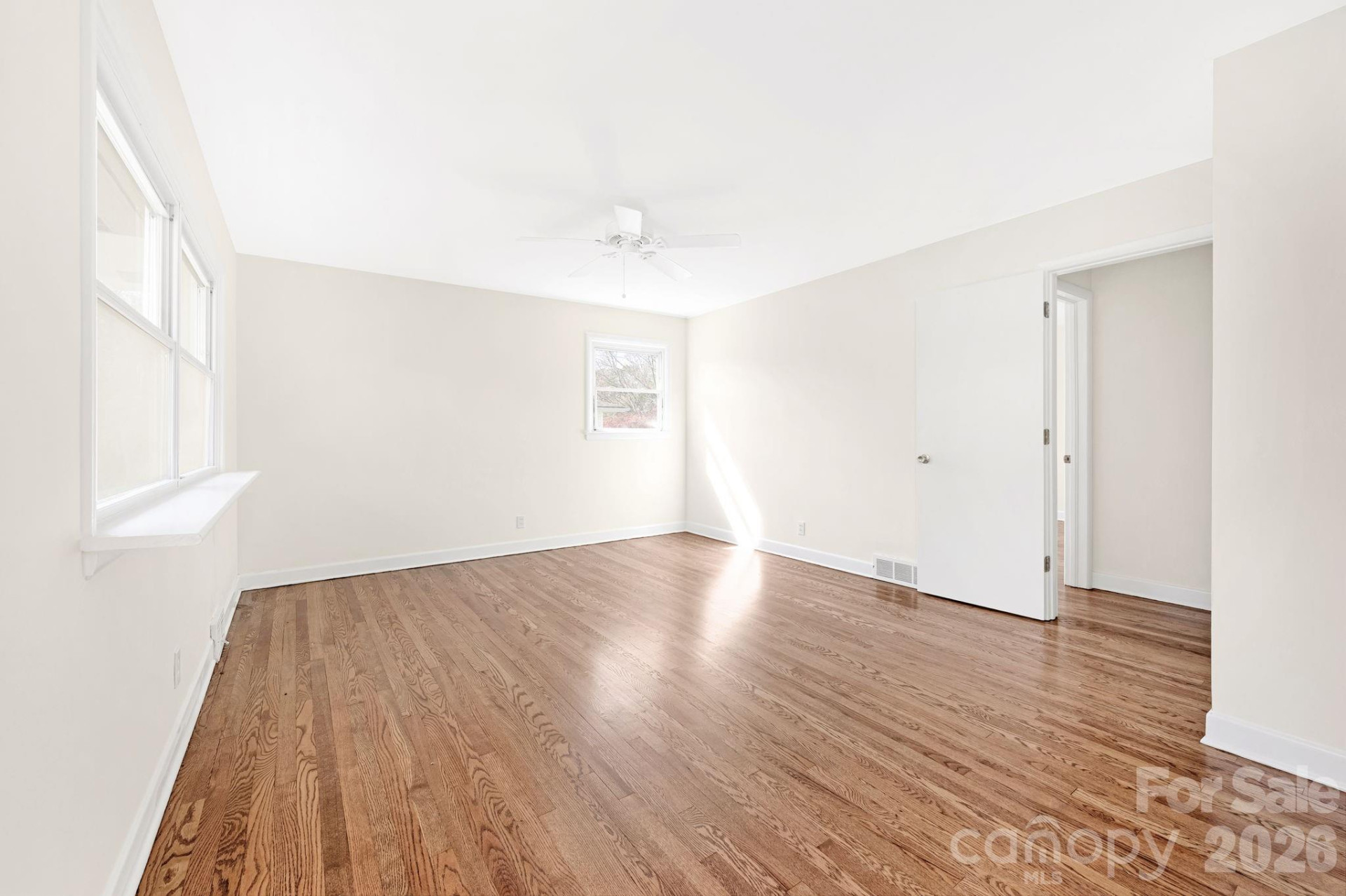 8 Pershing Road - Photo 6