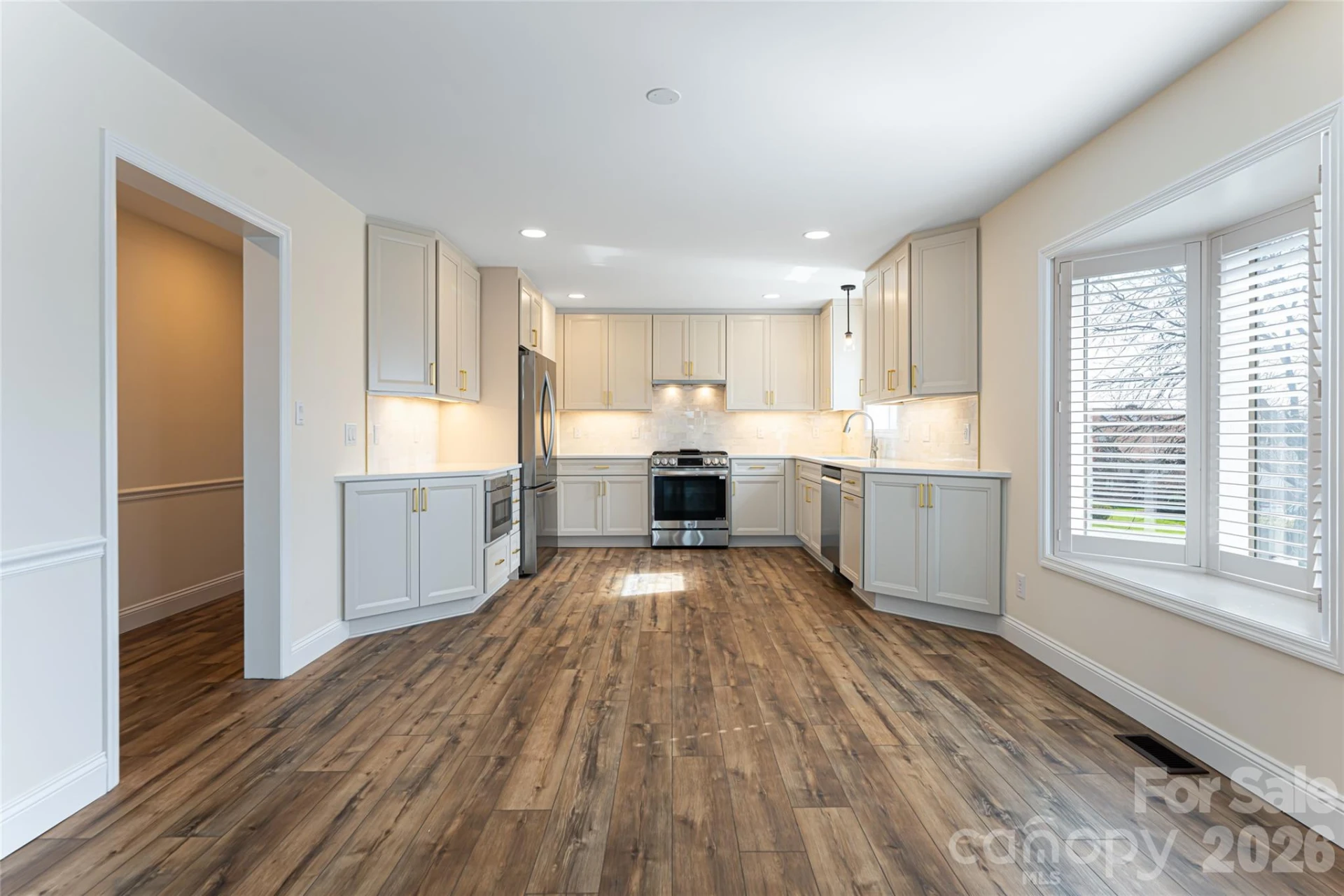 1203 Fleetwood Plaza - Photo 15