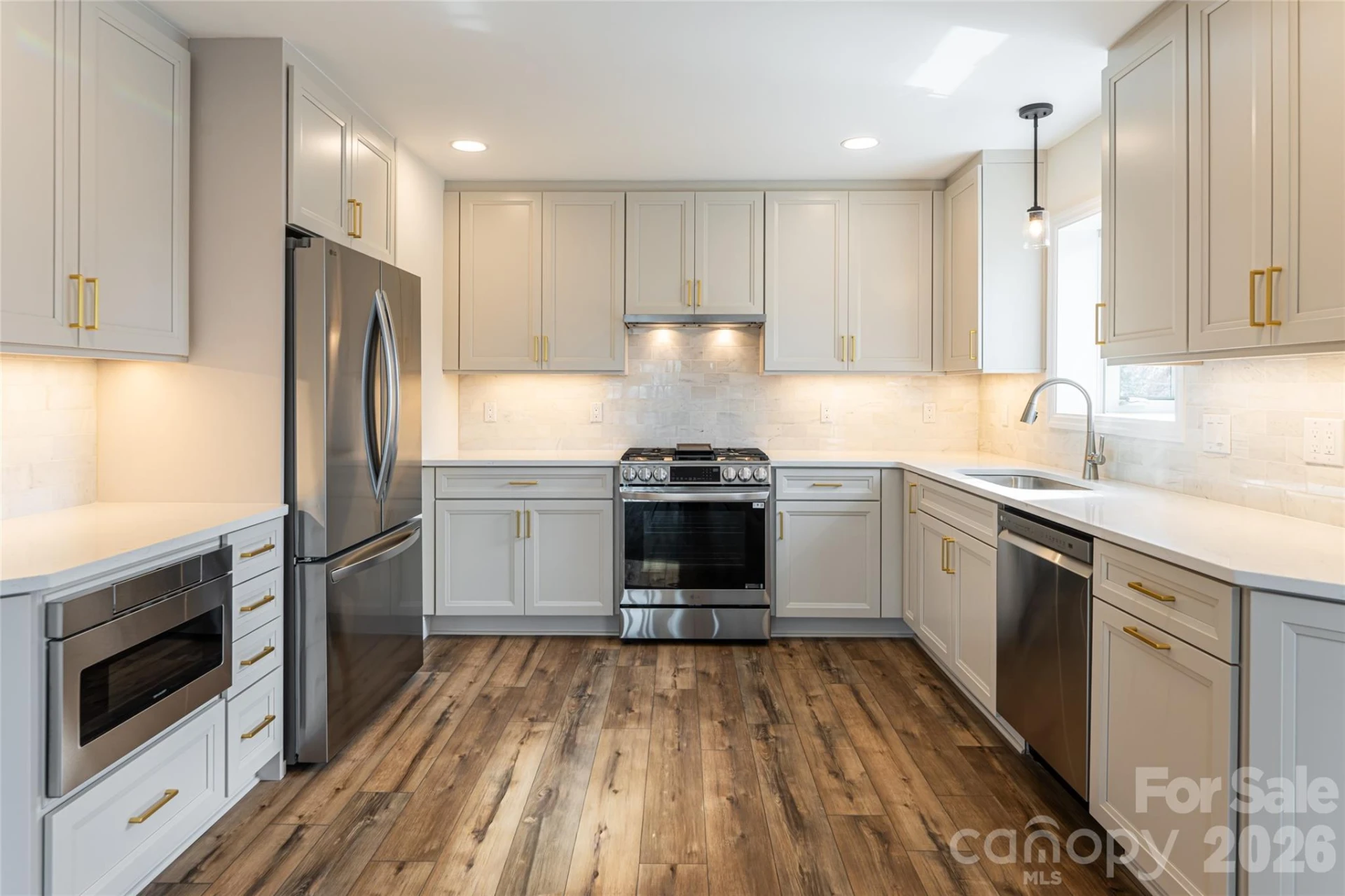 1203 Fleetwood Plaza - Photo 4