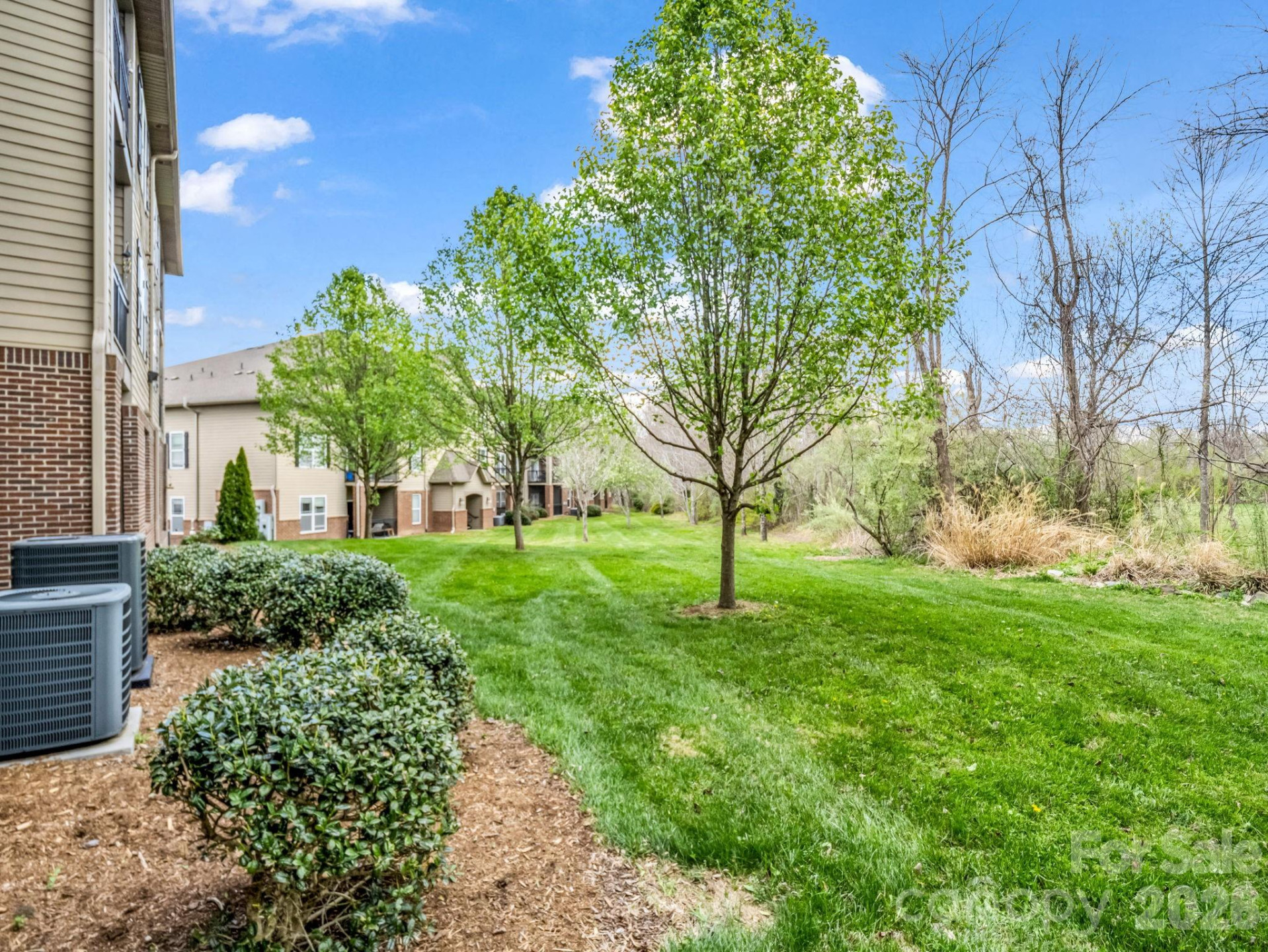 142 Brickton Village Circle #106 - Photo 32