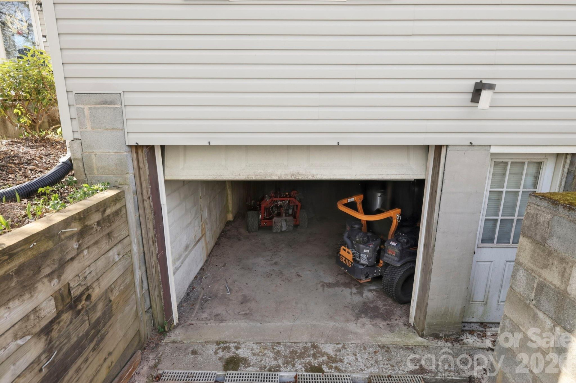 112 Gibbs Street - Photo 18