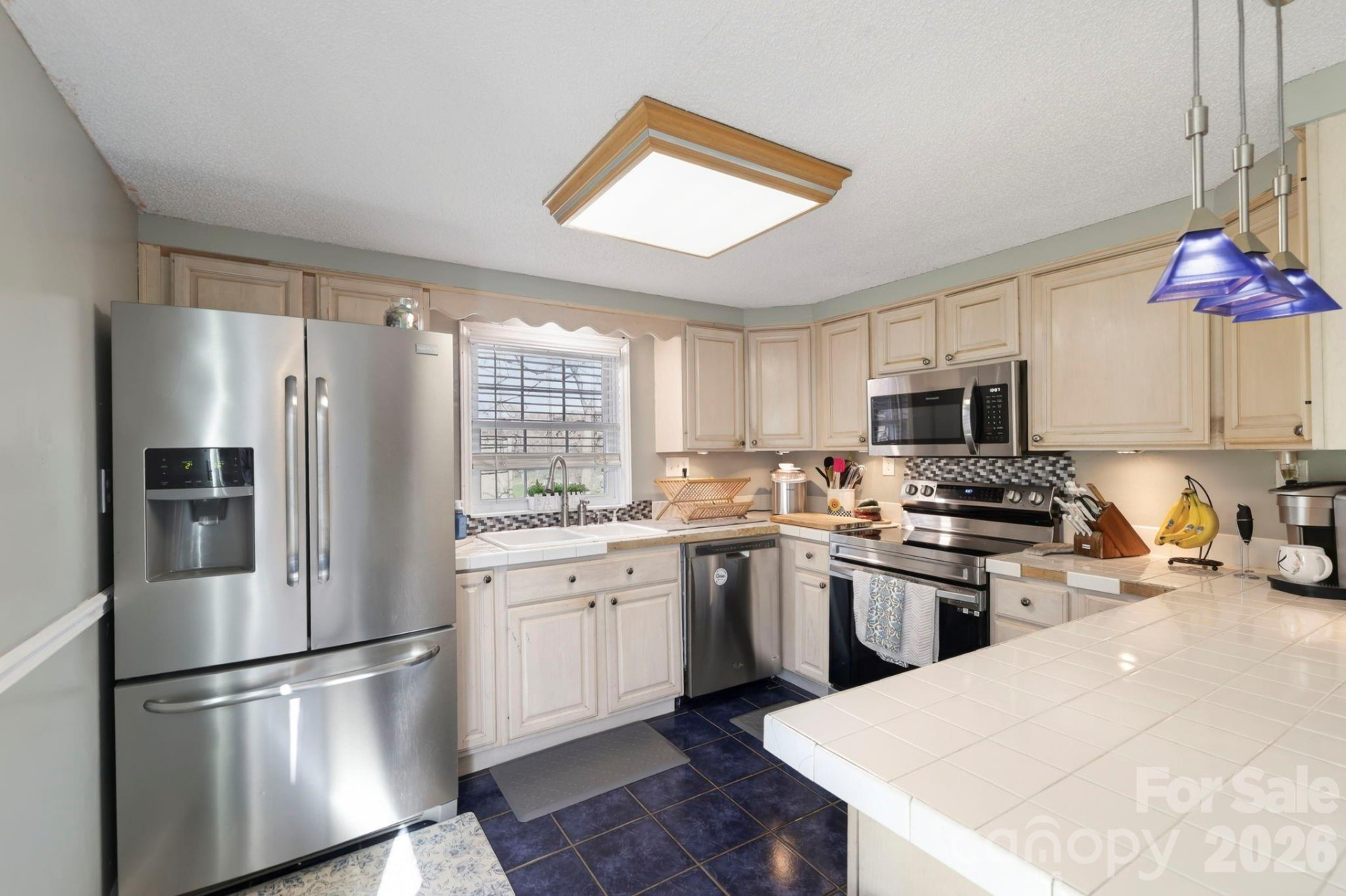 112 Gibbs Street - Photo 6