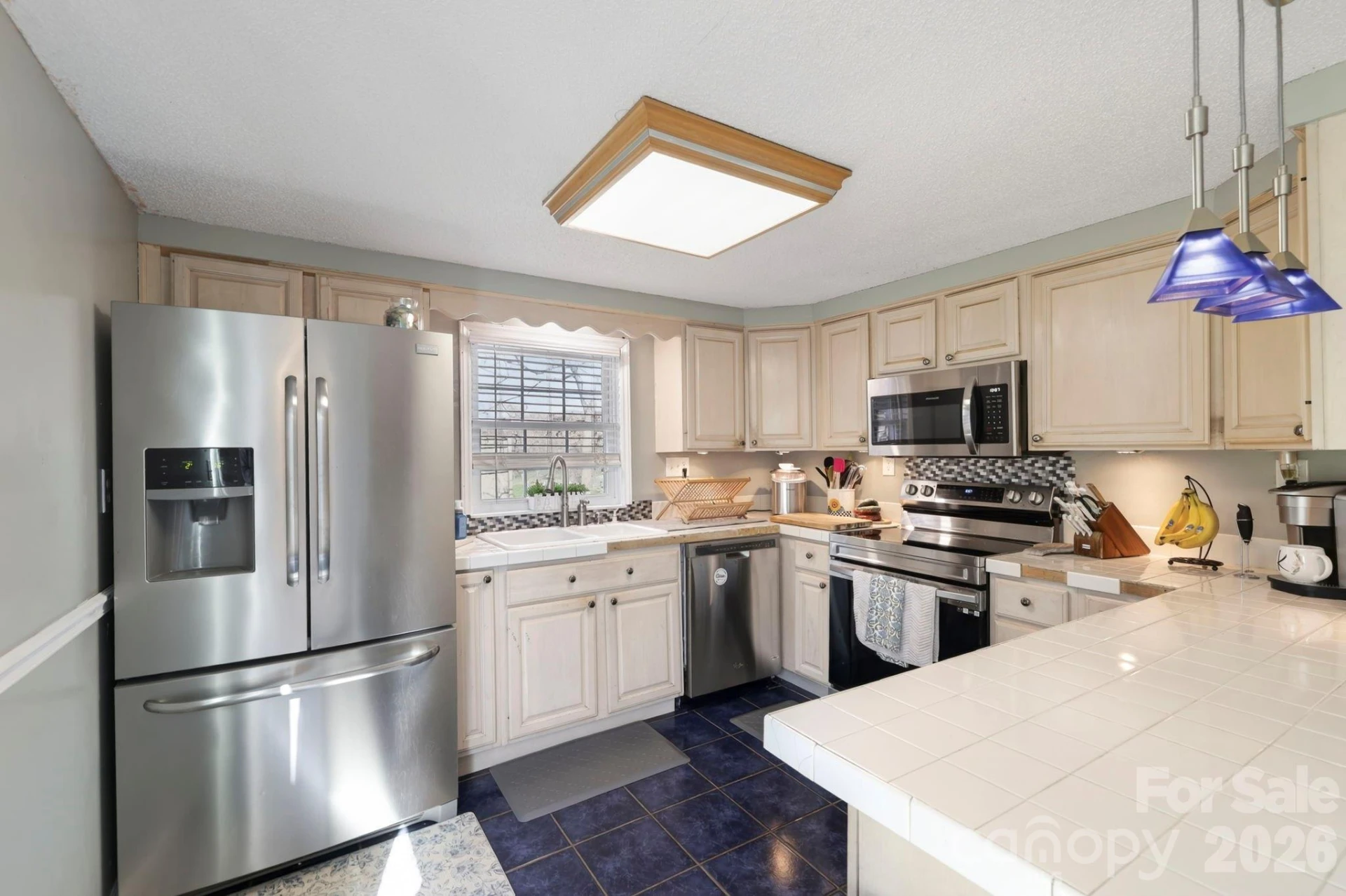 112 Gibbs Street - Photo 6