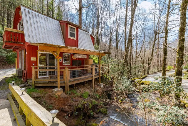 2670 Dicks Creek Road, Whittier, NC, 28789