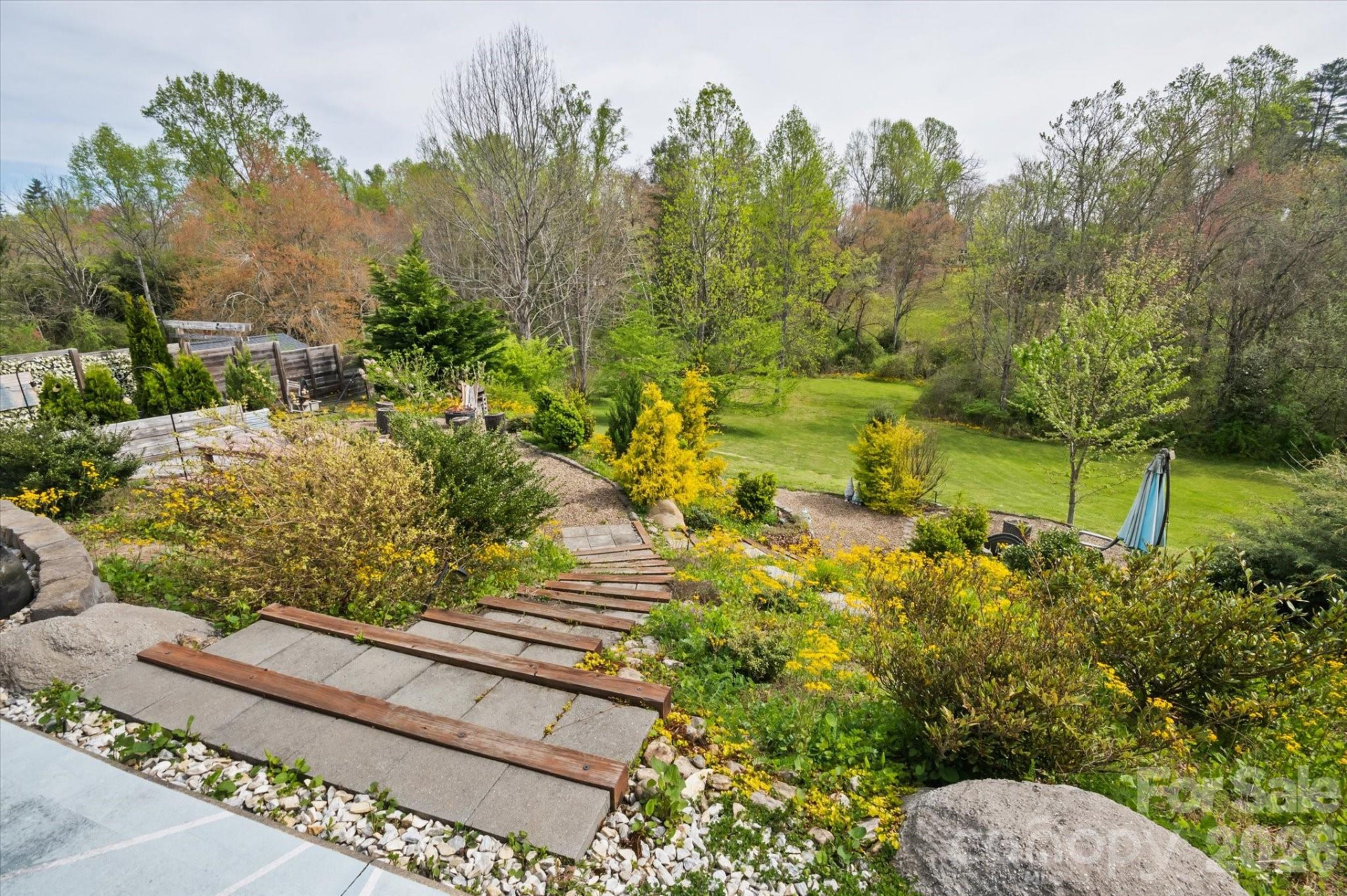 239 Ashworth Avenue - Photo 22