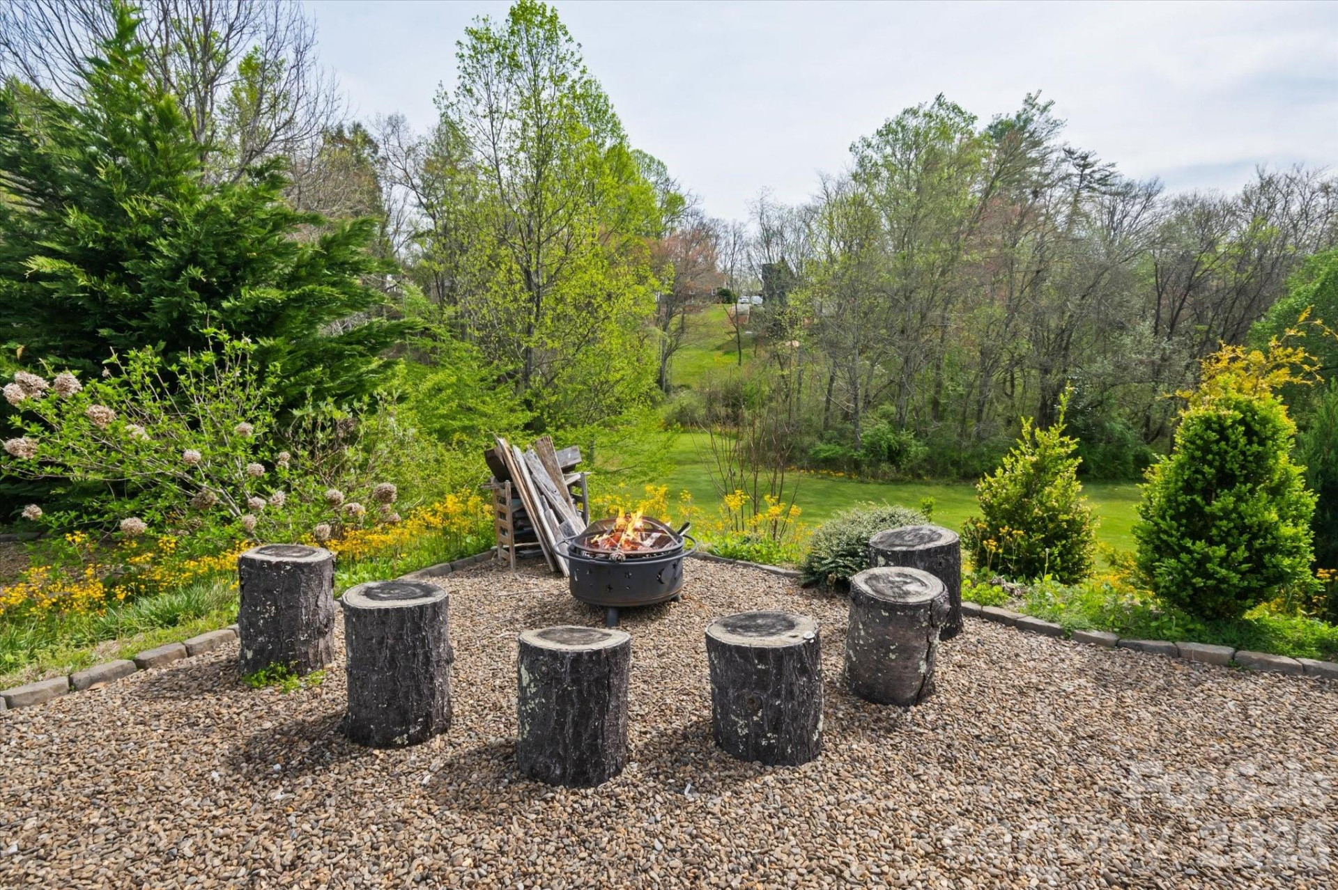 239 Ashworth Avenue - Photo 23