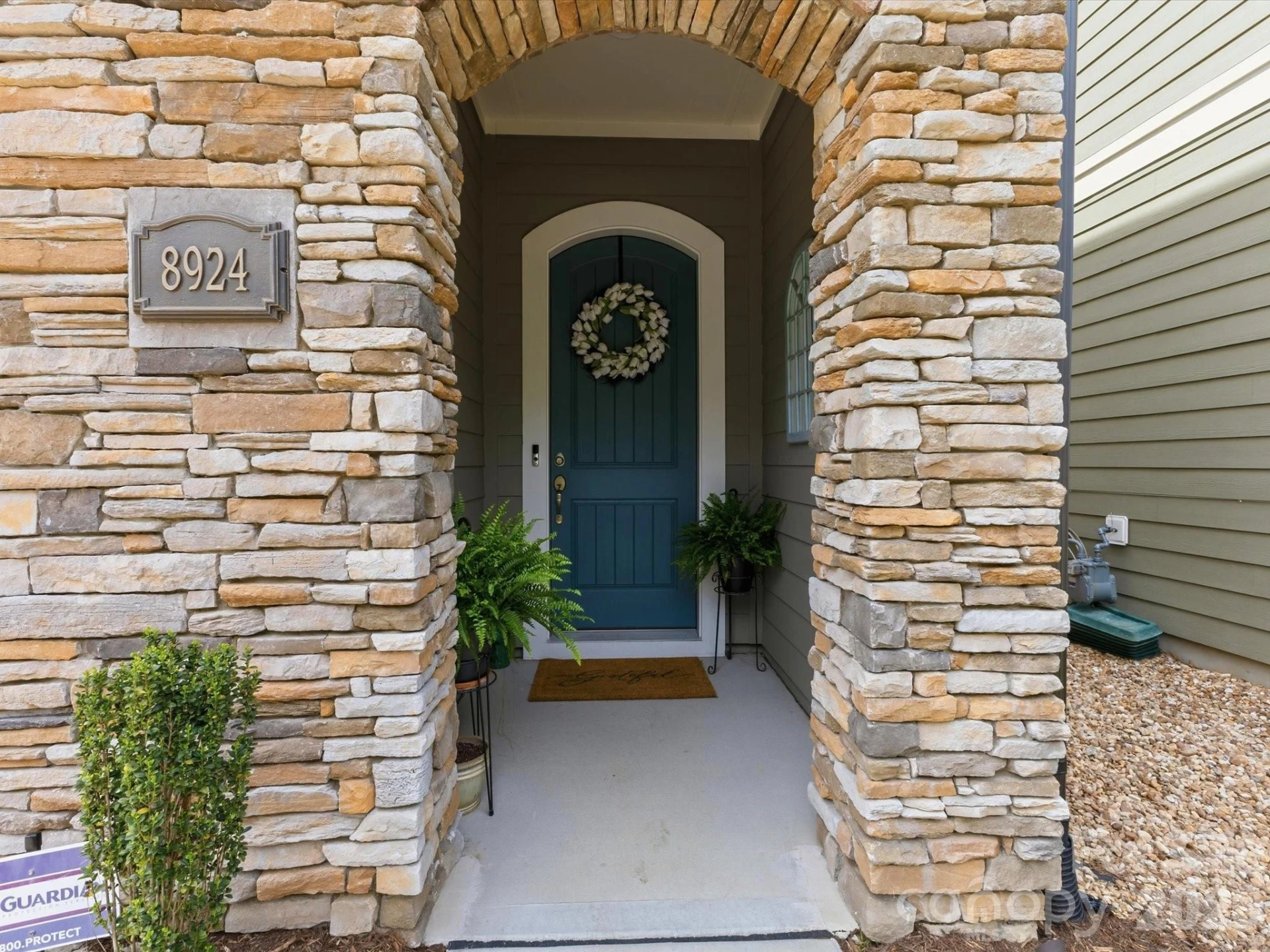 8924 Boling Green Drive - Photo 4