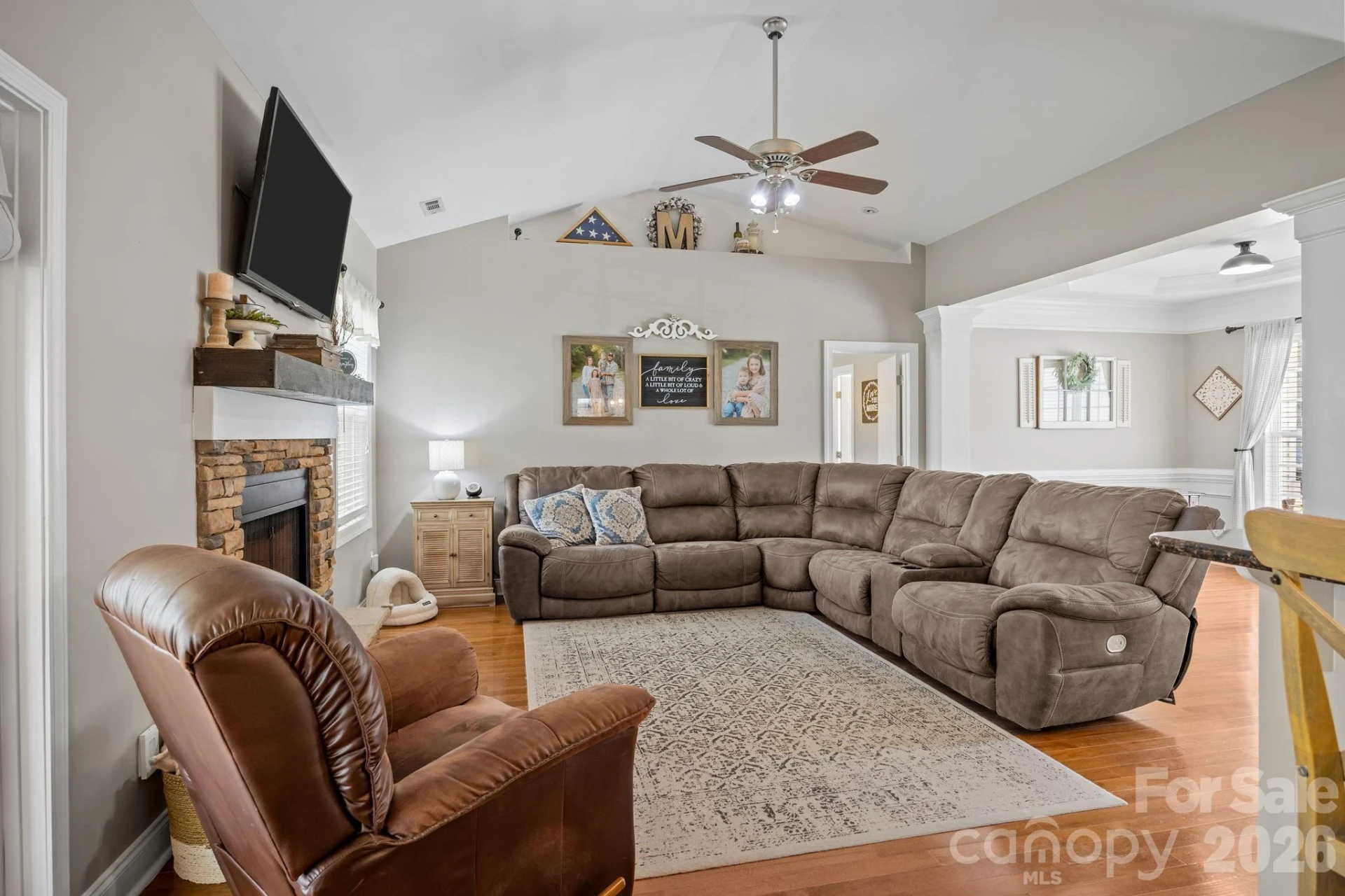 1667 Warwick Court - Photo 14